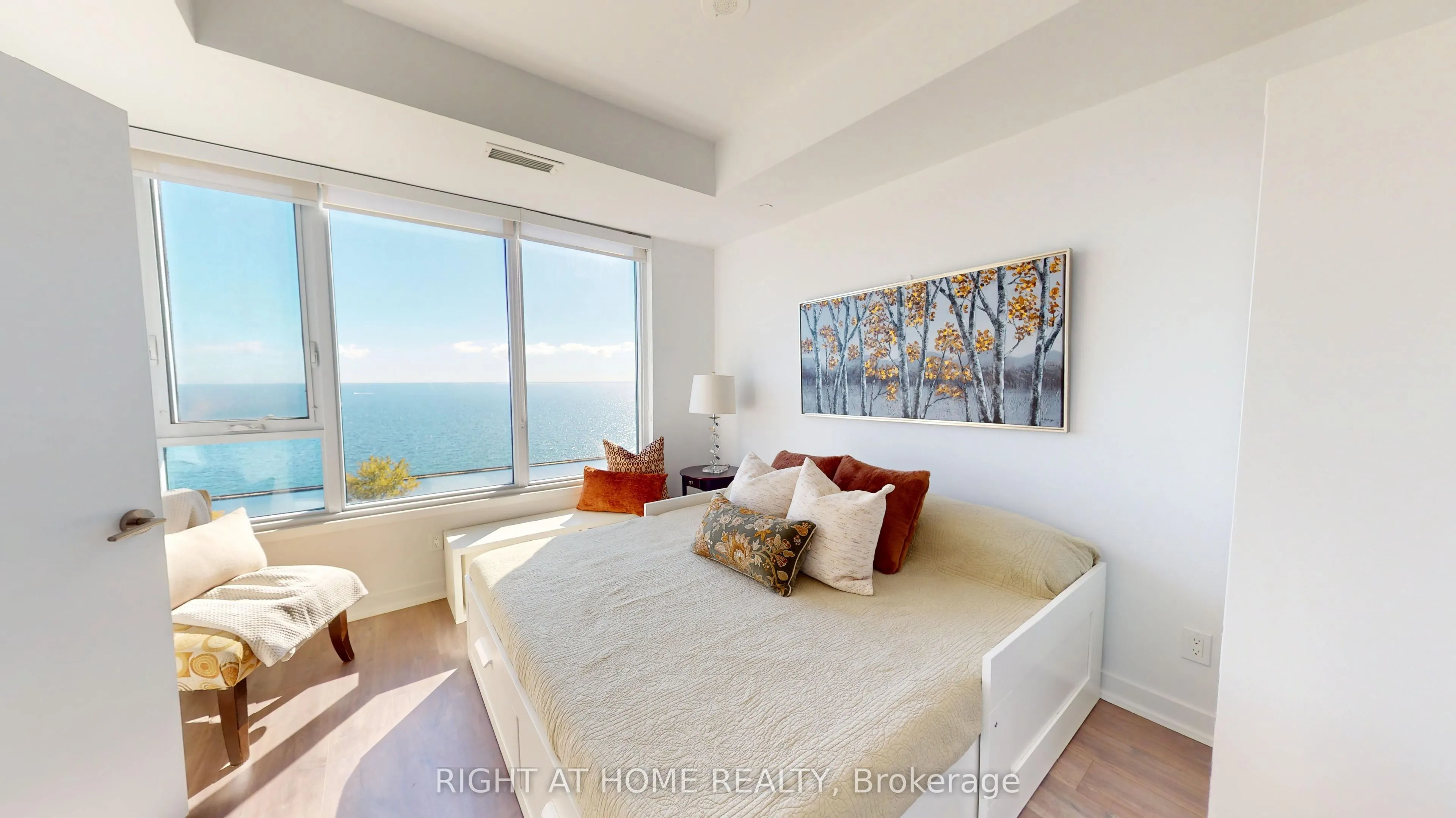 1926 Lake Shore Boulevard W #1609