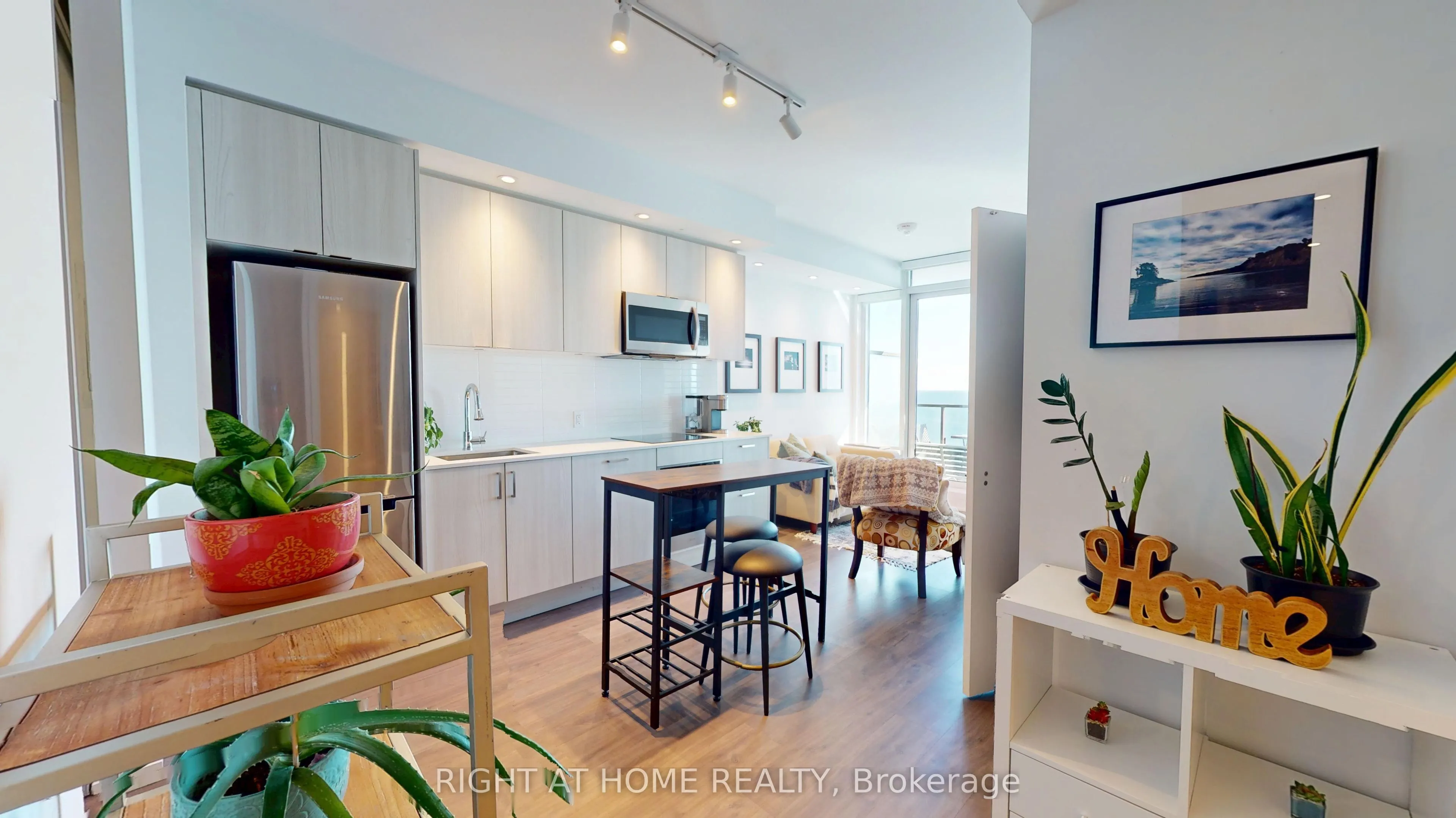 1926 Lake Shore Boulevard W #1609