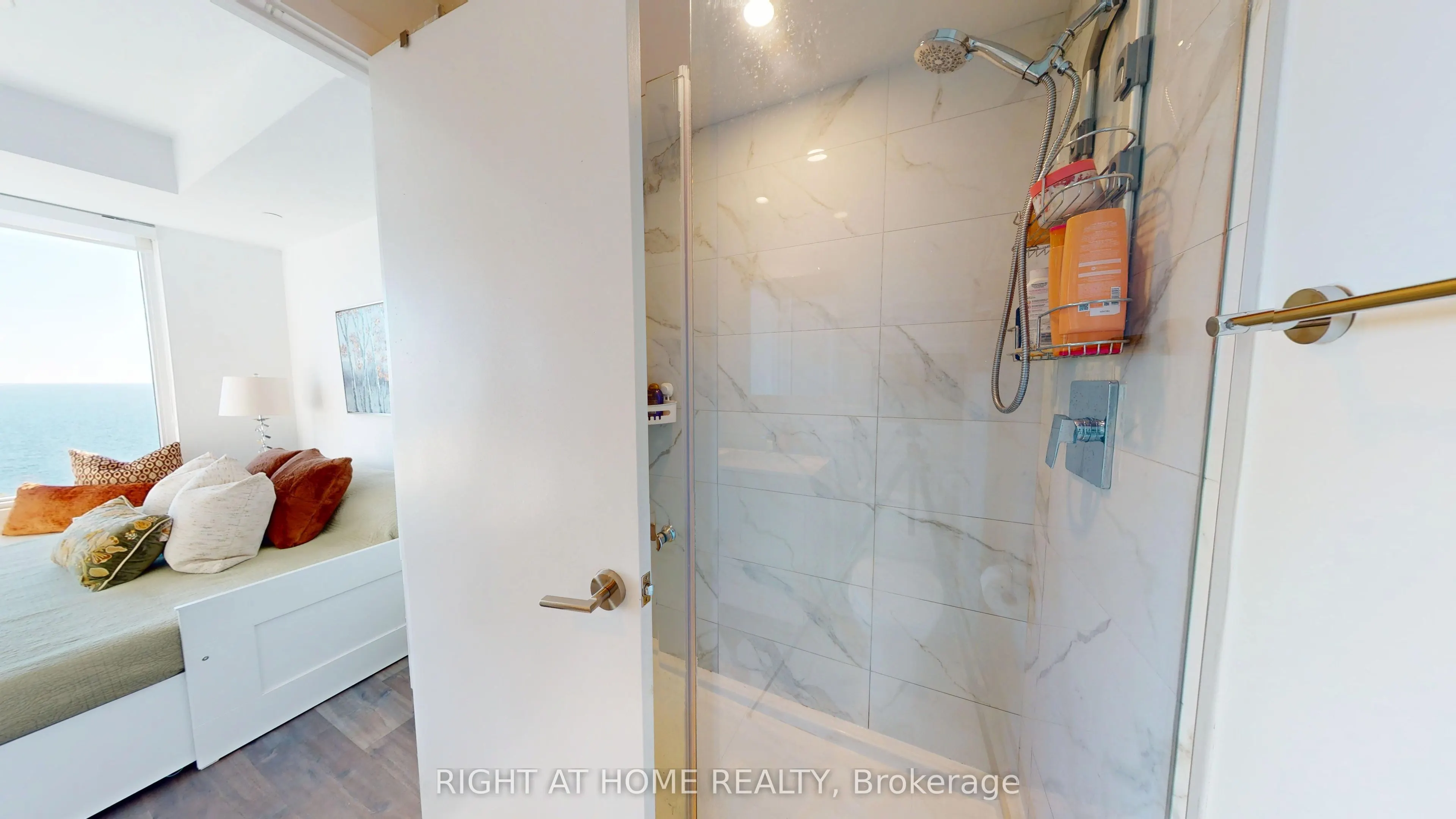 1926 Lake Shore Boulevard W #1609