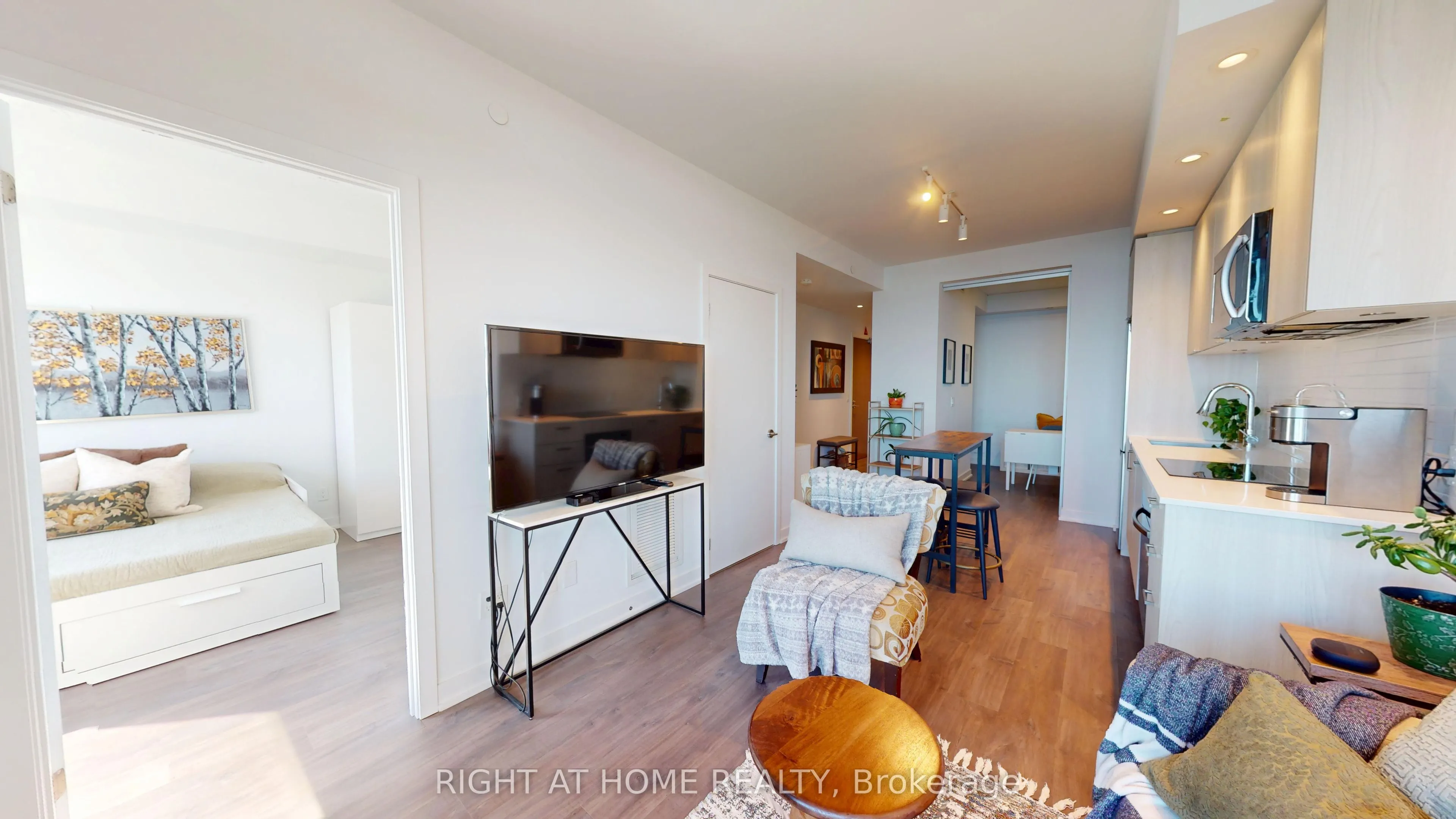 1926 Lake Shore Boulevard W #1609