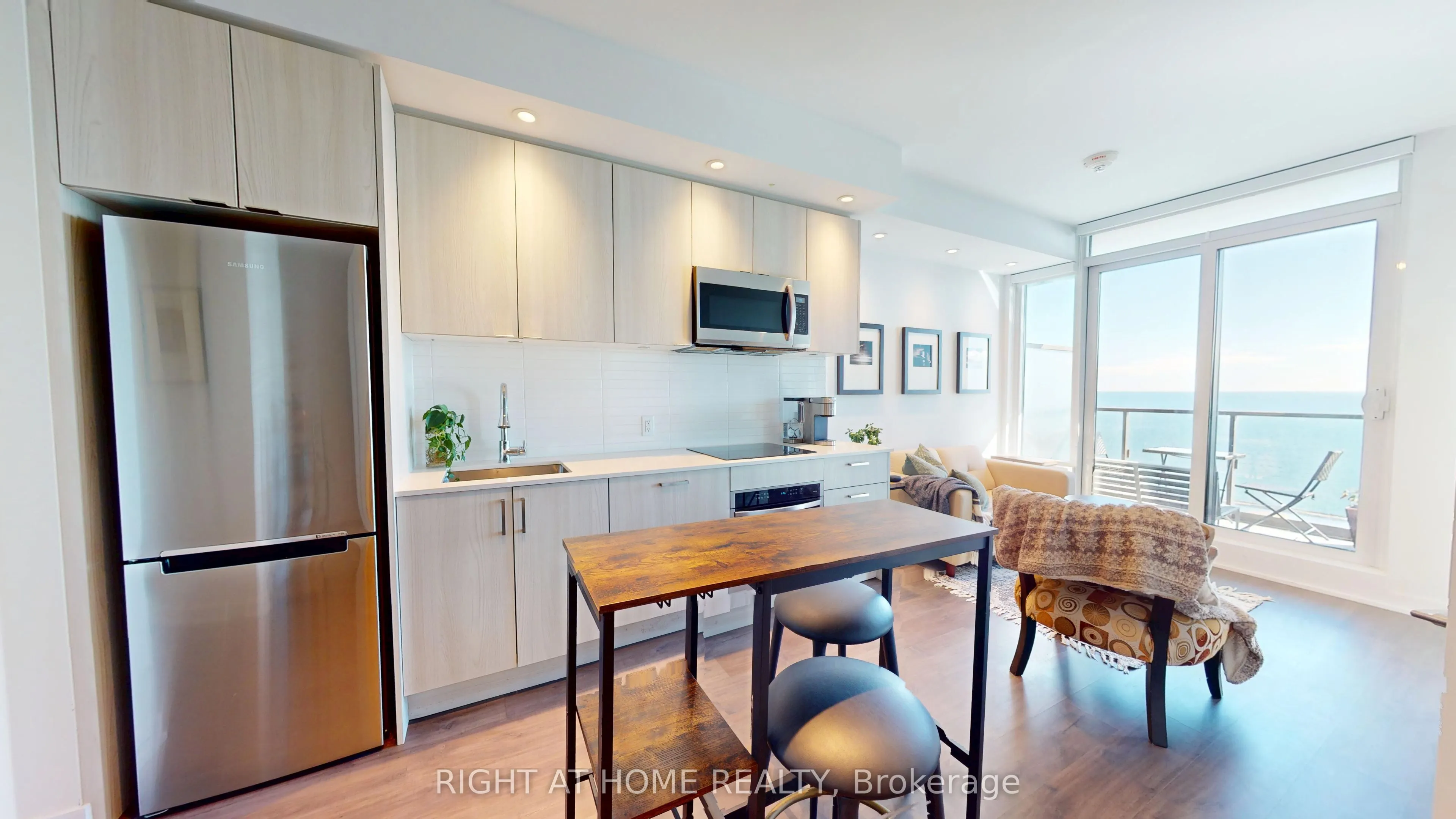 1926 Lake Shore Boulevard W #1609