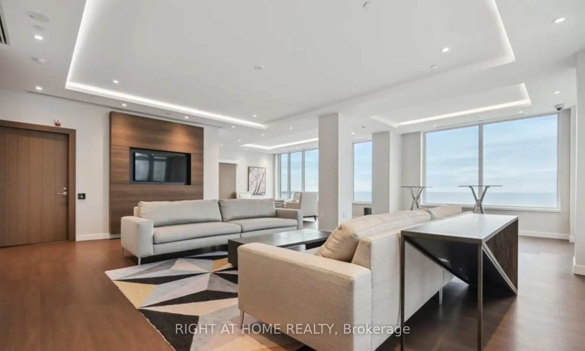 1926 Lake Shore Boulevard W #1609