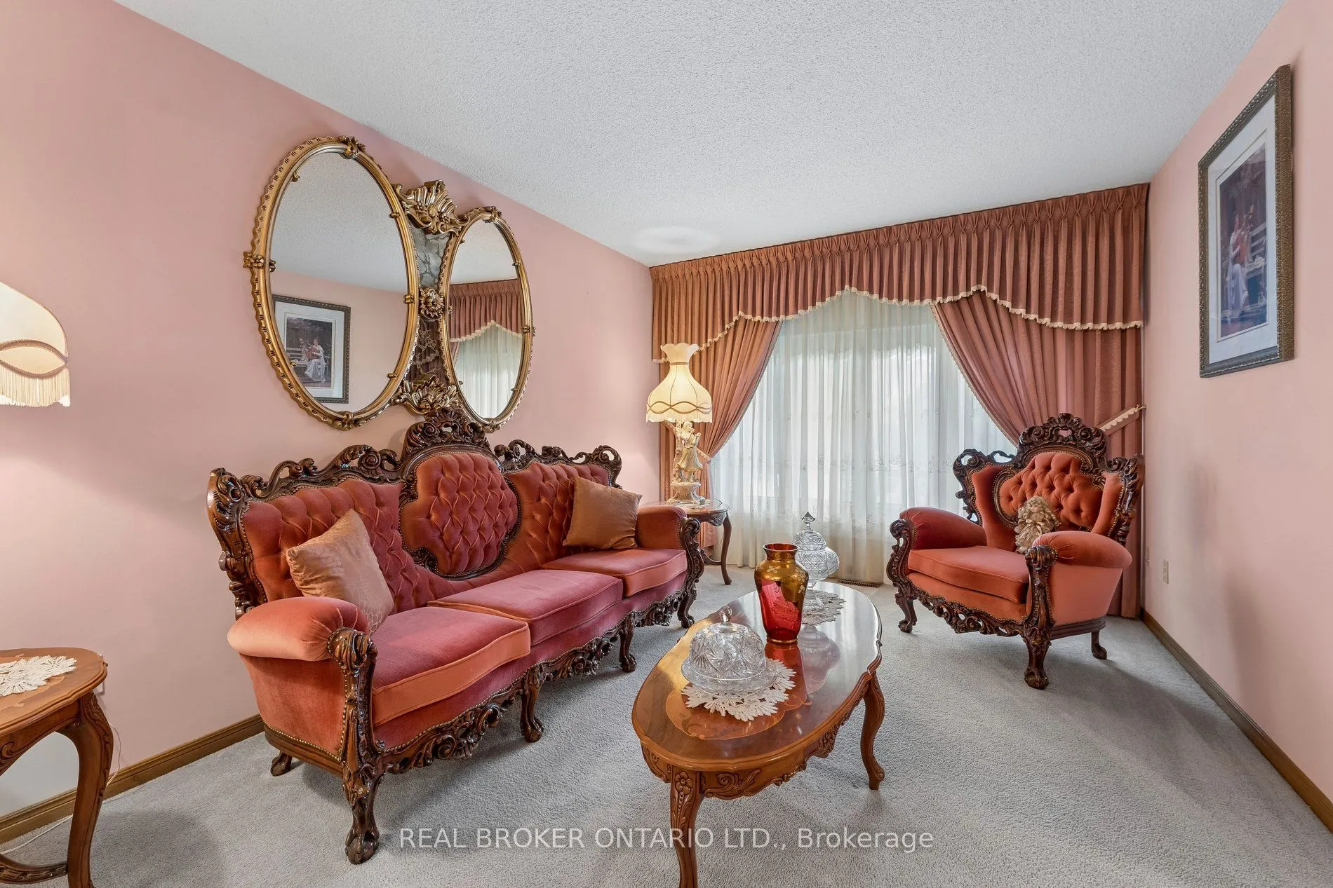 102 Coronation Circle