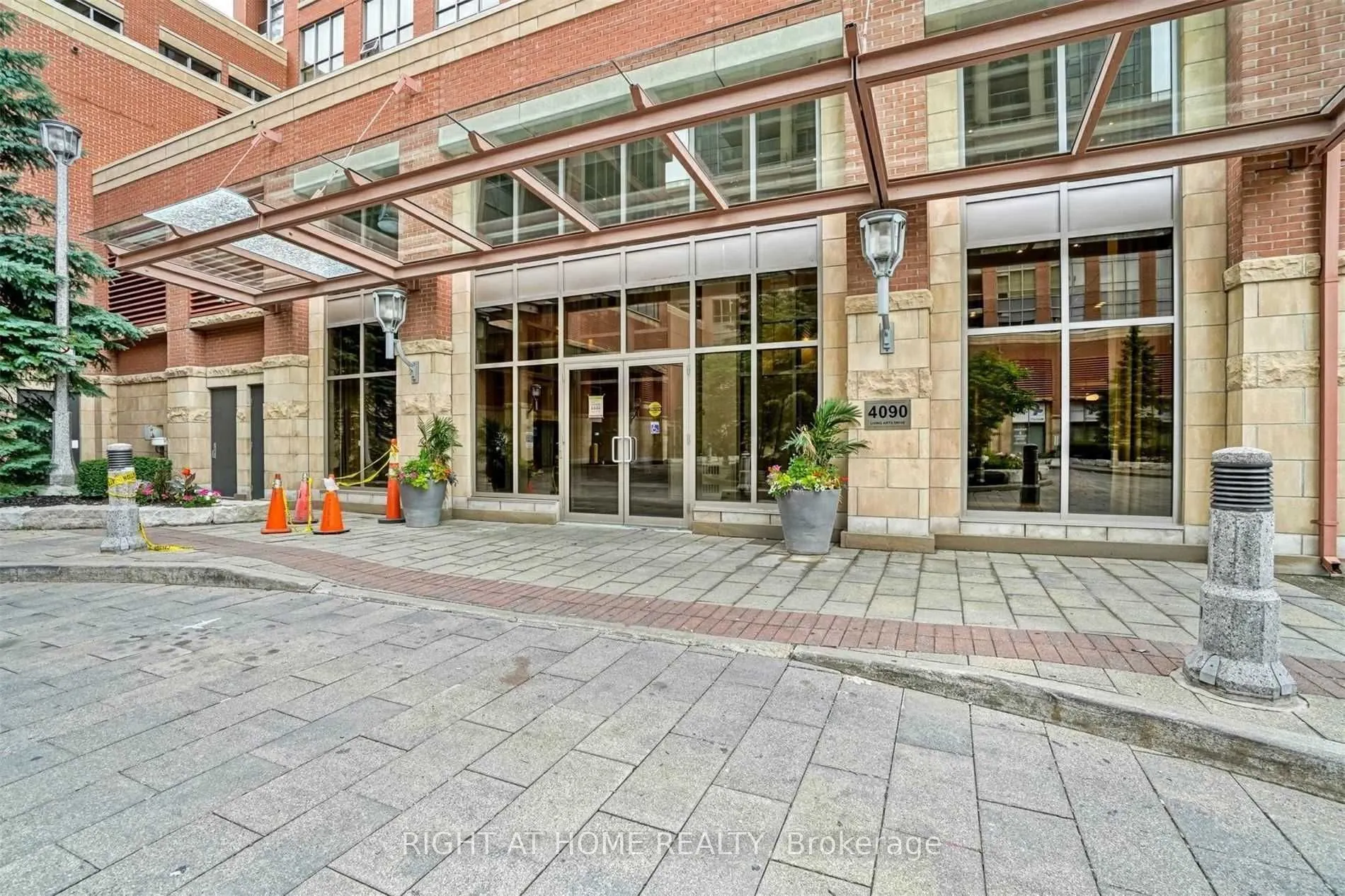 4090 Living Arts Drive #2806
