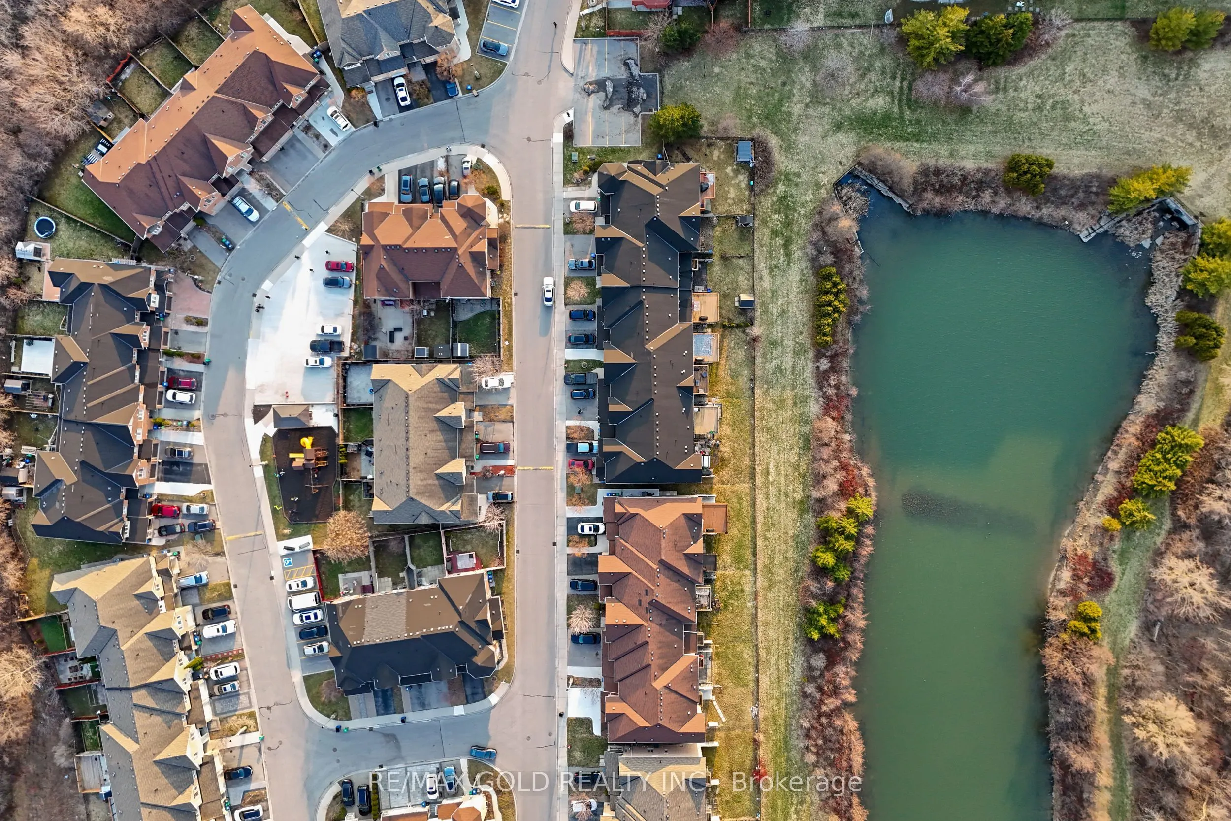 33 Bay Breeze Drive