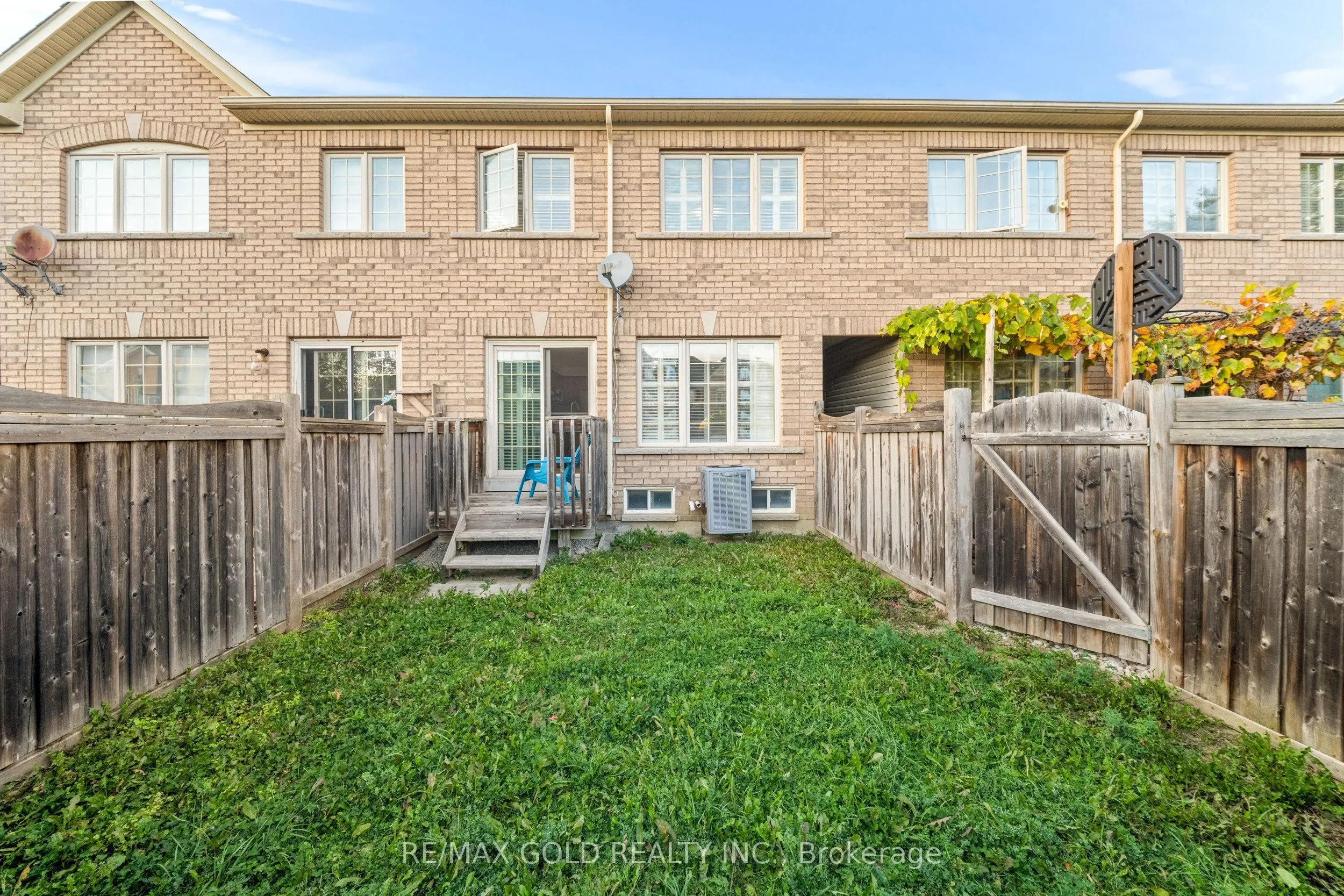 33 Bay Breeze Drive