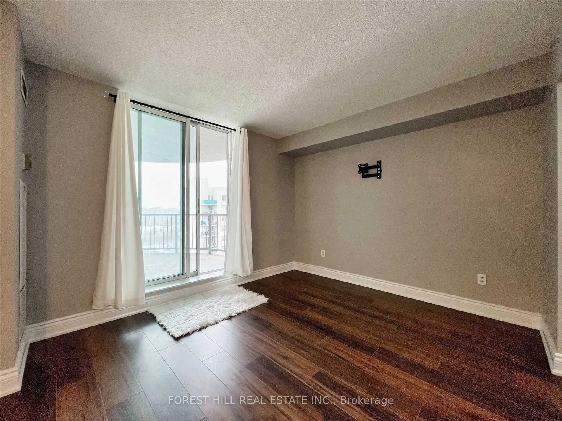 3559 Eglinton Avenue #1506