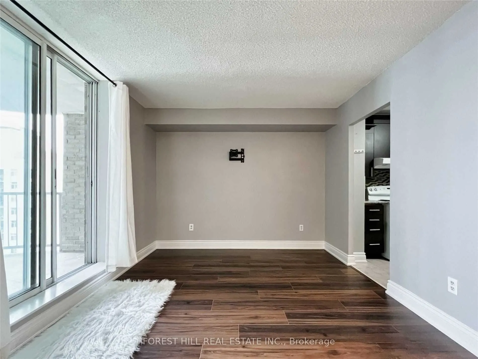 3559 Eglinton Avenue #1506