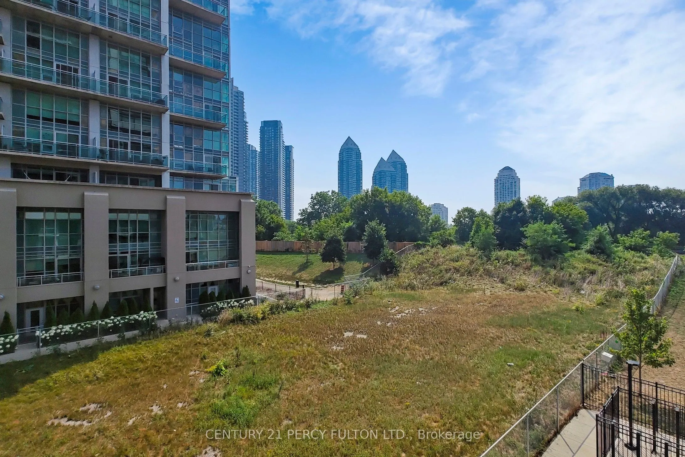 251 Manitoba Street #313
