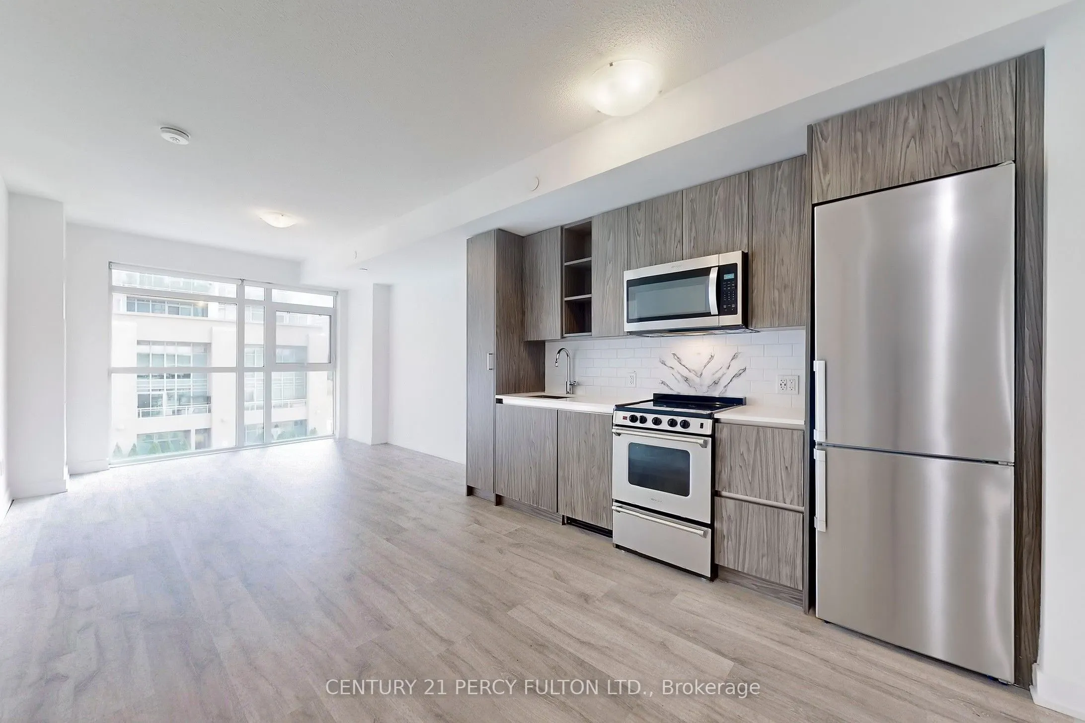 251 Manitoba Street #313