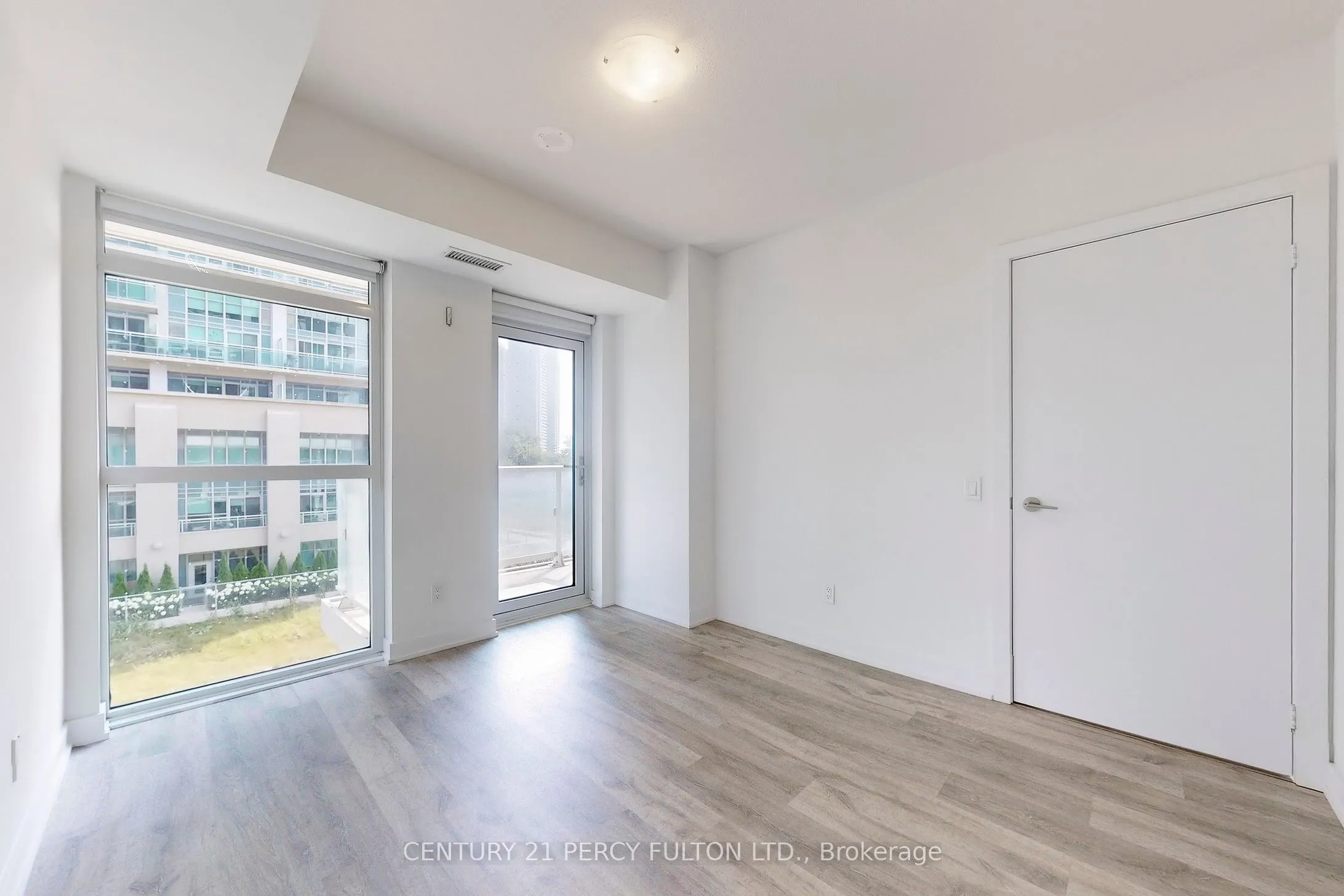 251 Manitoba Street #313