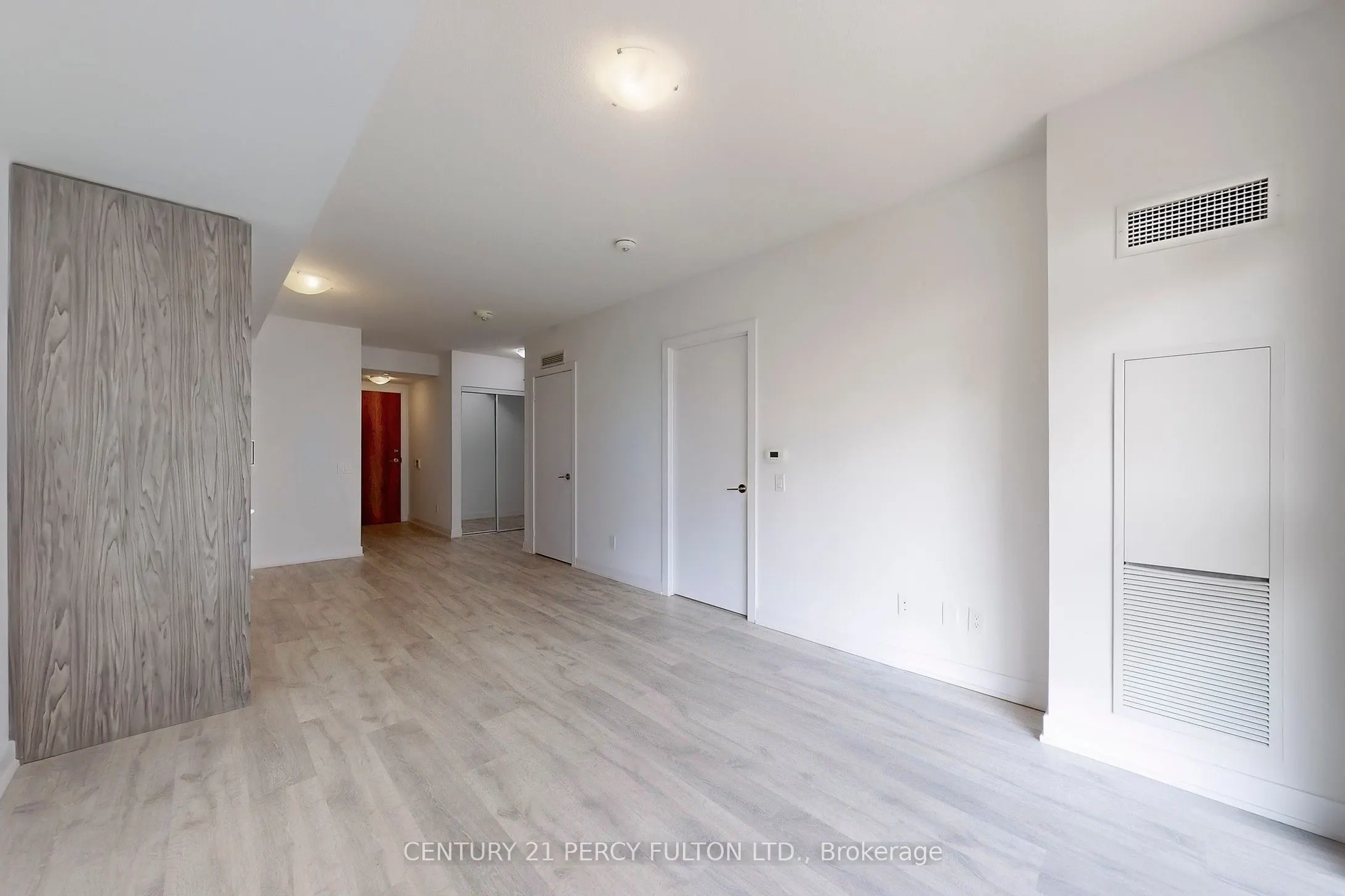 251 Manitoba Street #313