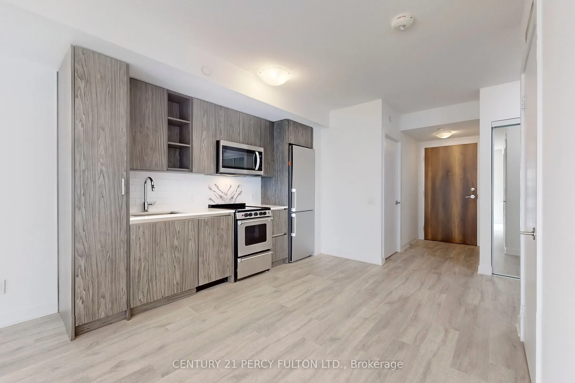 251 Manitoba Street #313