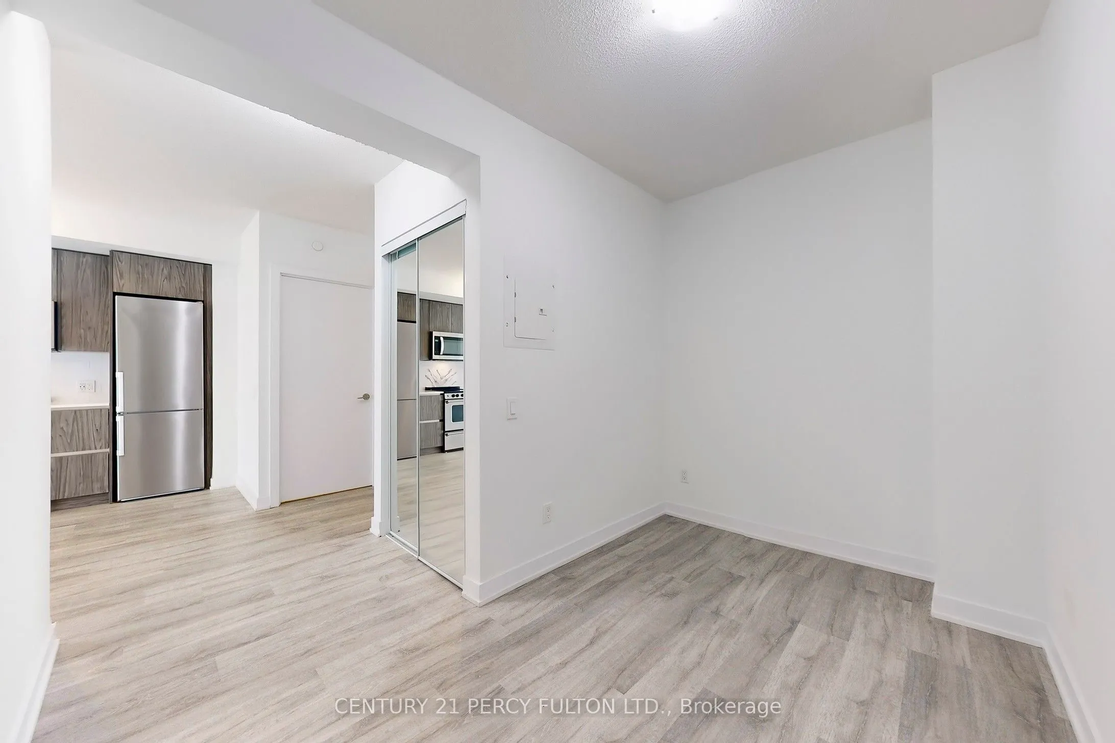 251 Manitoba Street #313
