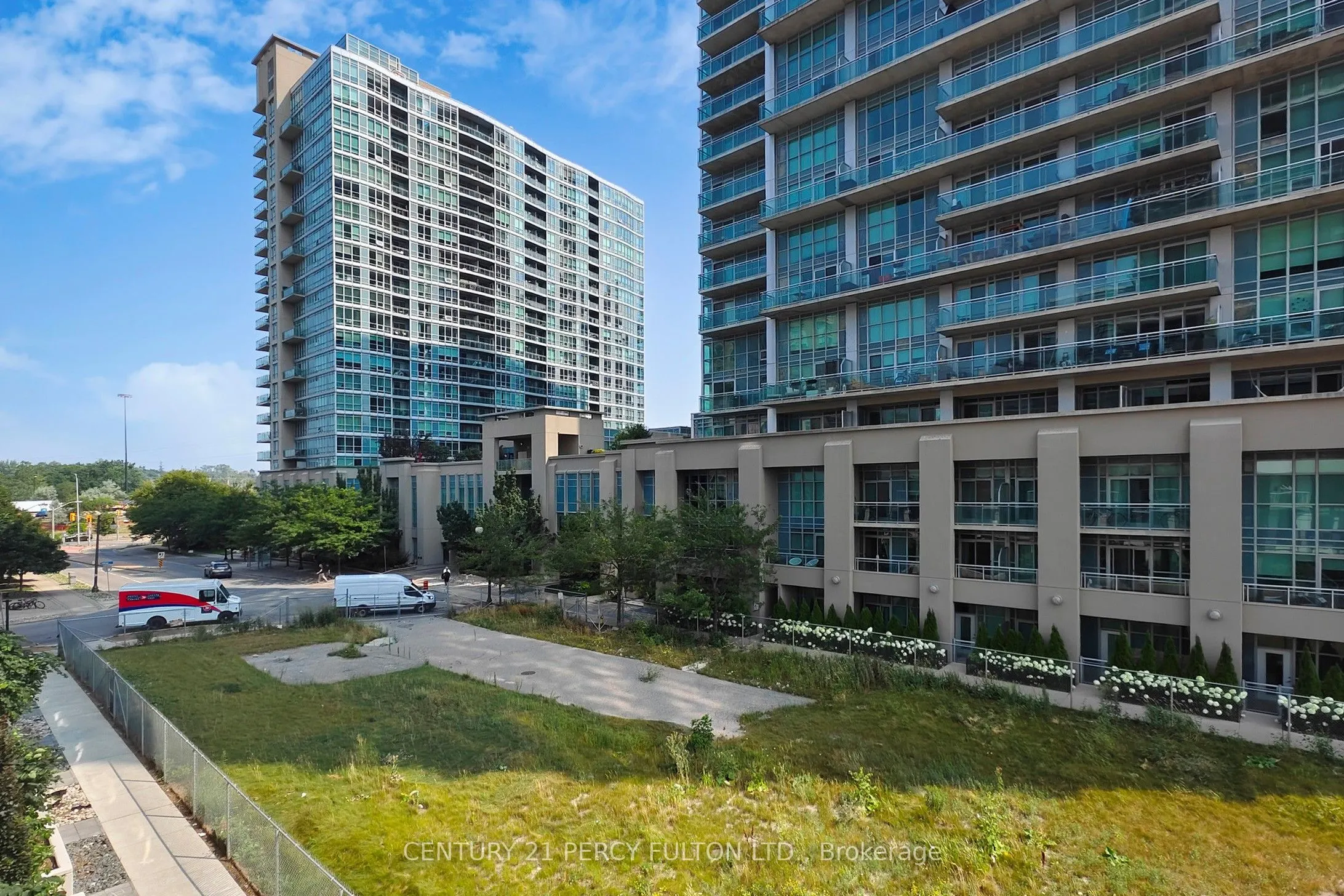 251 Manitoba Street #313