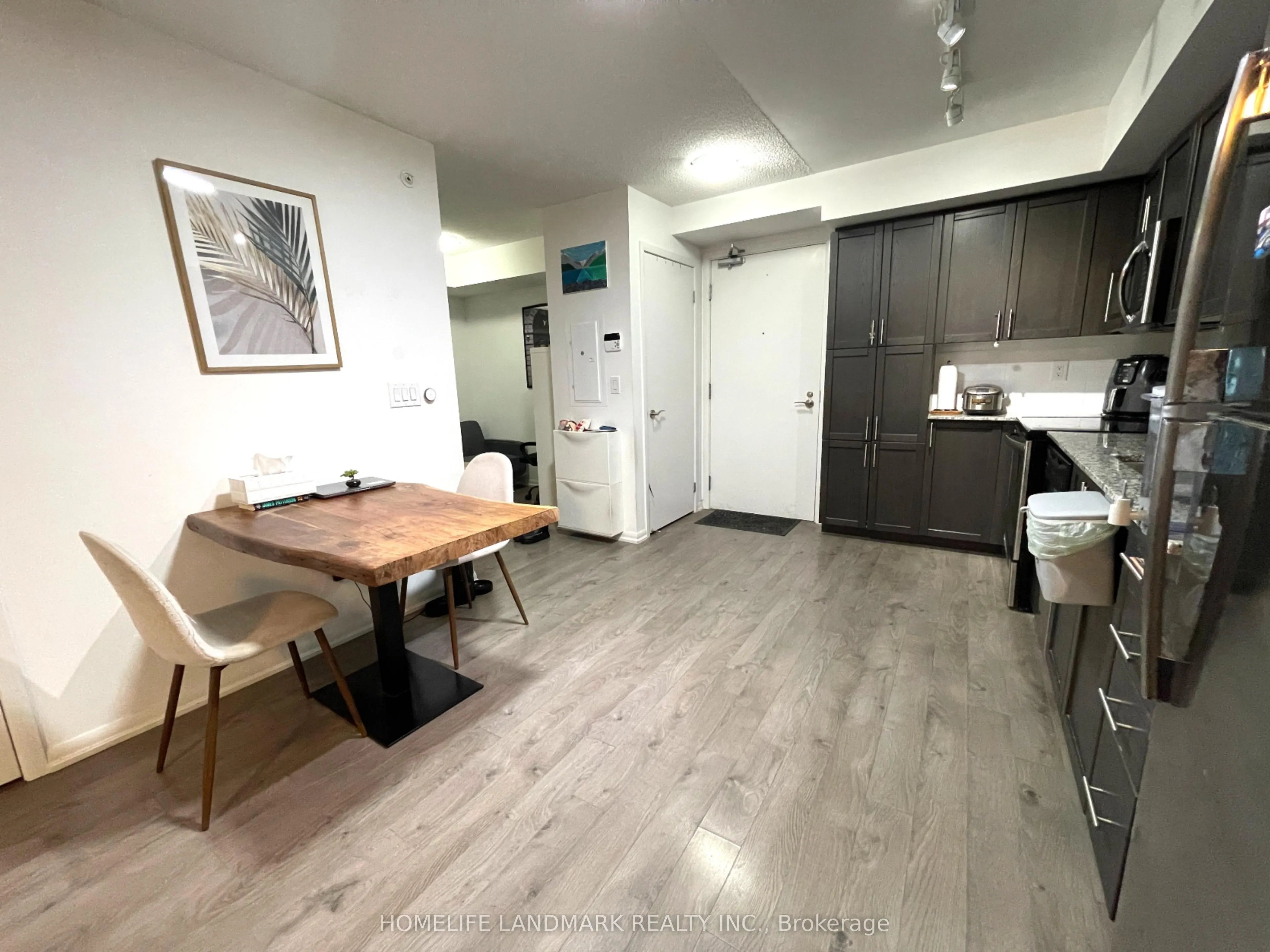 3091 Dufferin Street #412