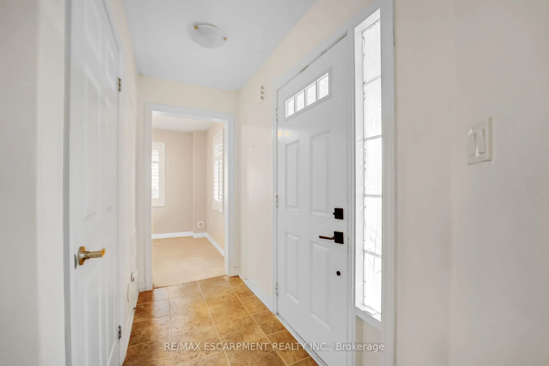 890 Fowles Court