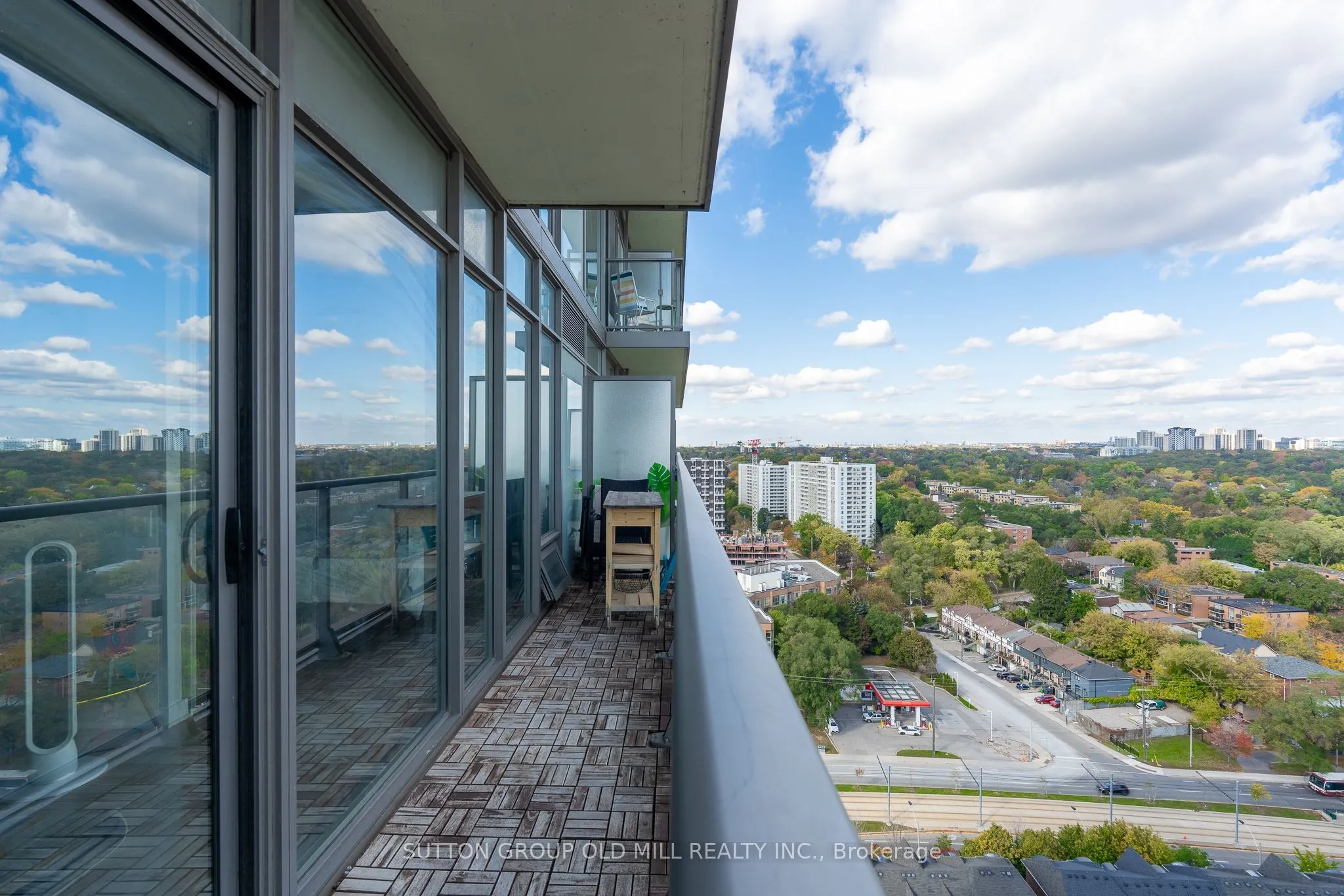 105 The Queensway Way #2014