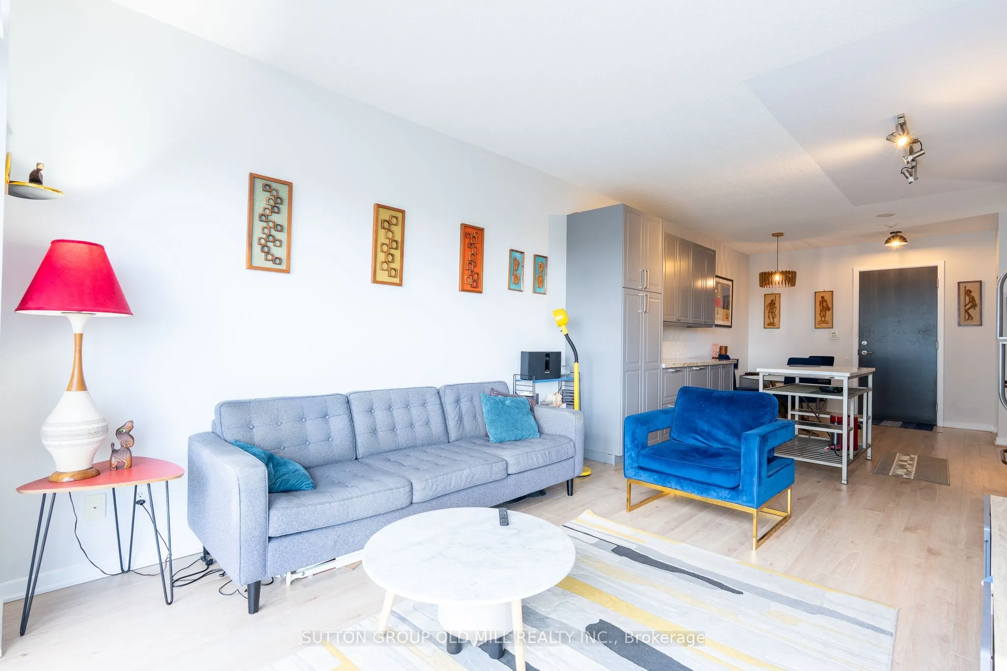 105 The Queensway Way #2014