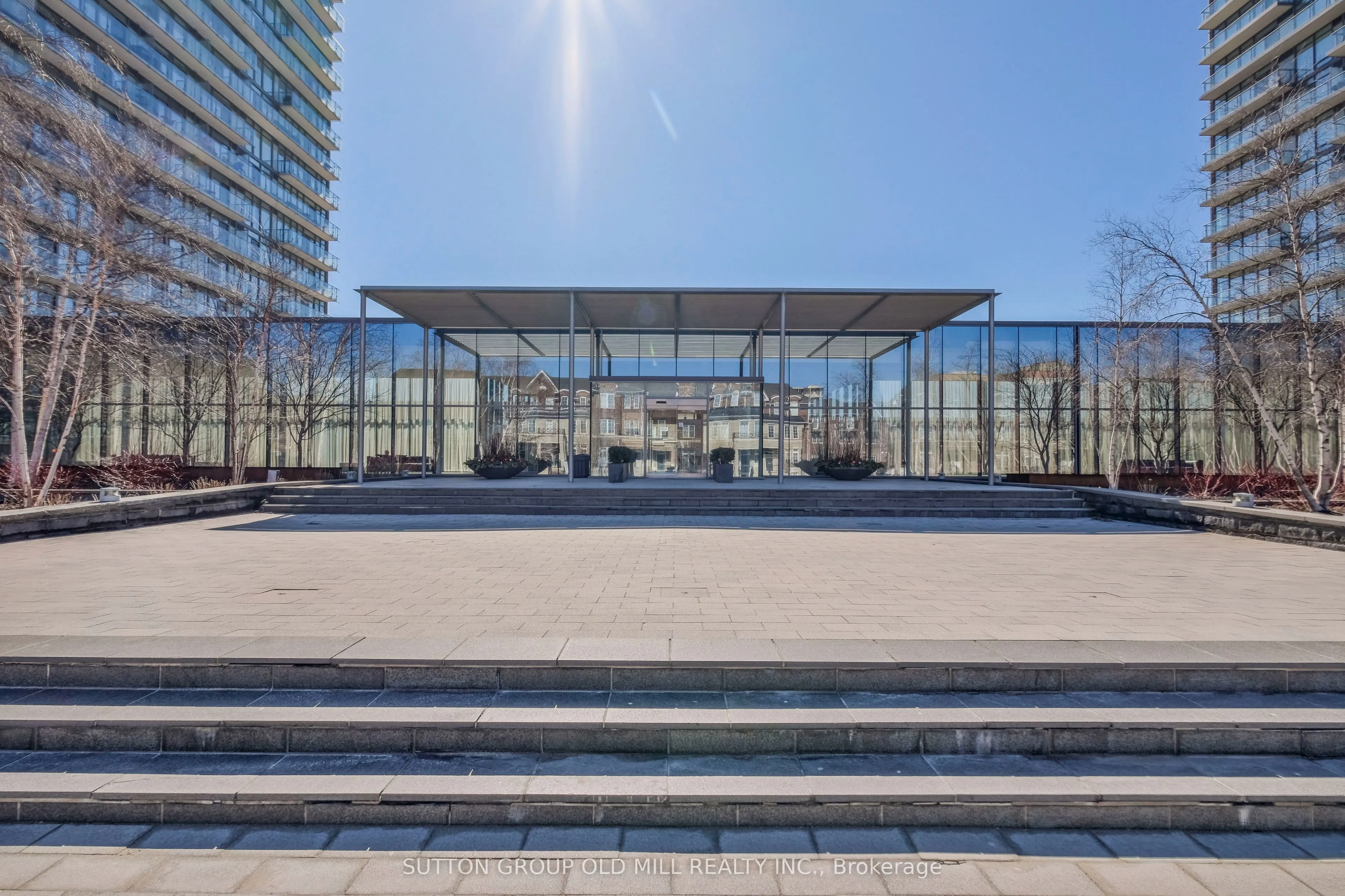 105 The Queensway Way #2014