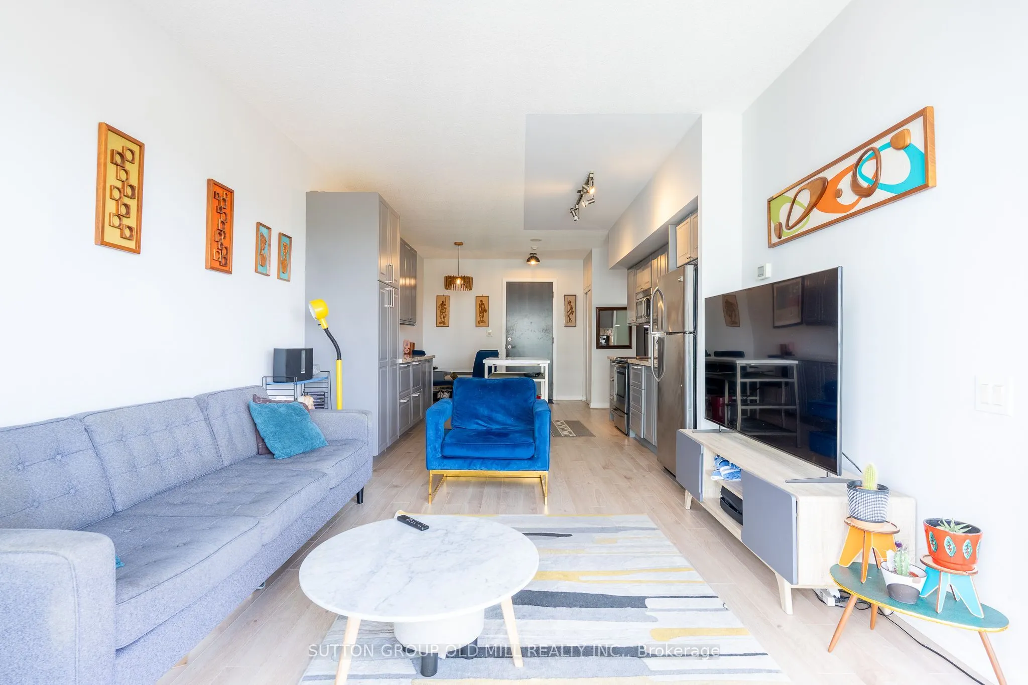 105 The Queensway Way #2014