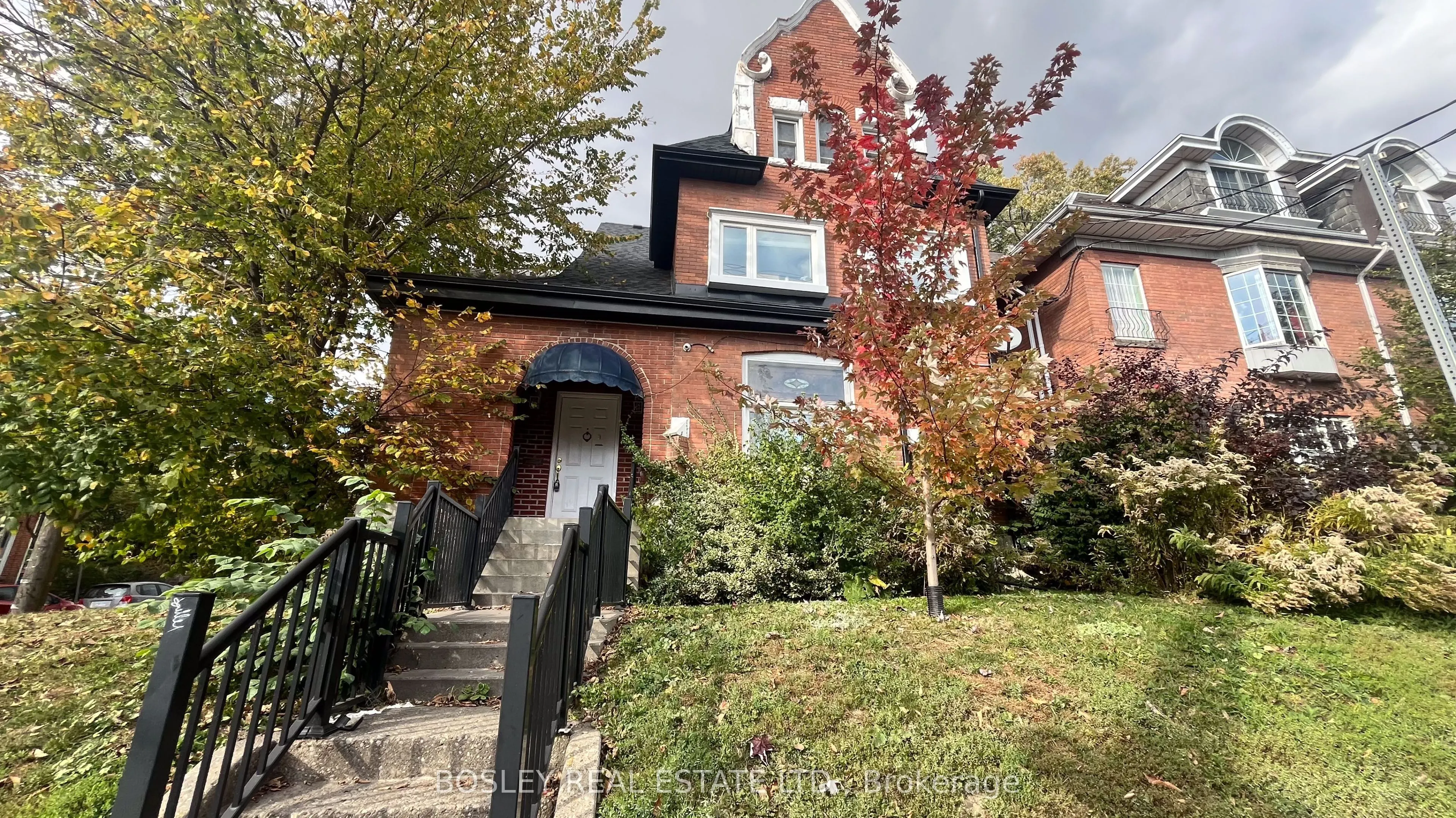 1498 King Street W #Lower