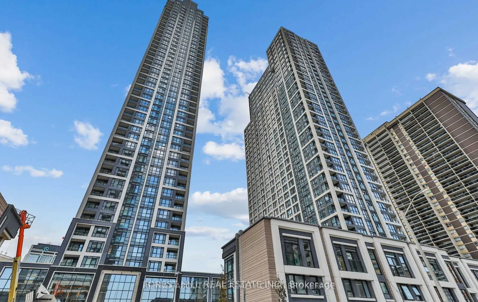 7 Mabelle Avenue #2008