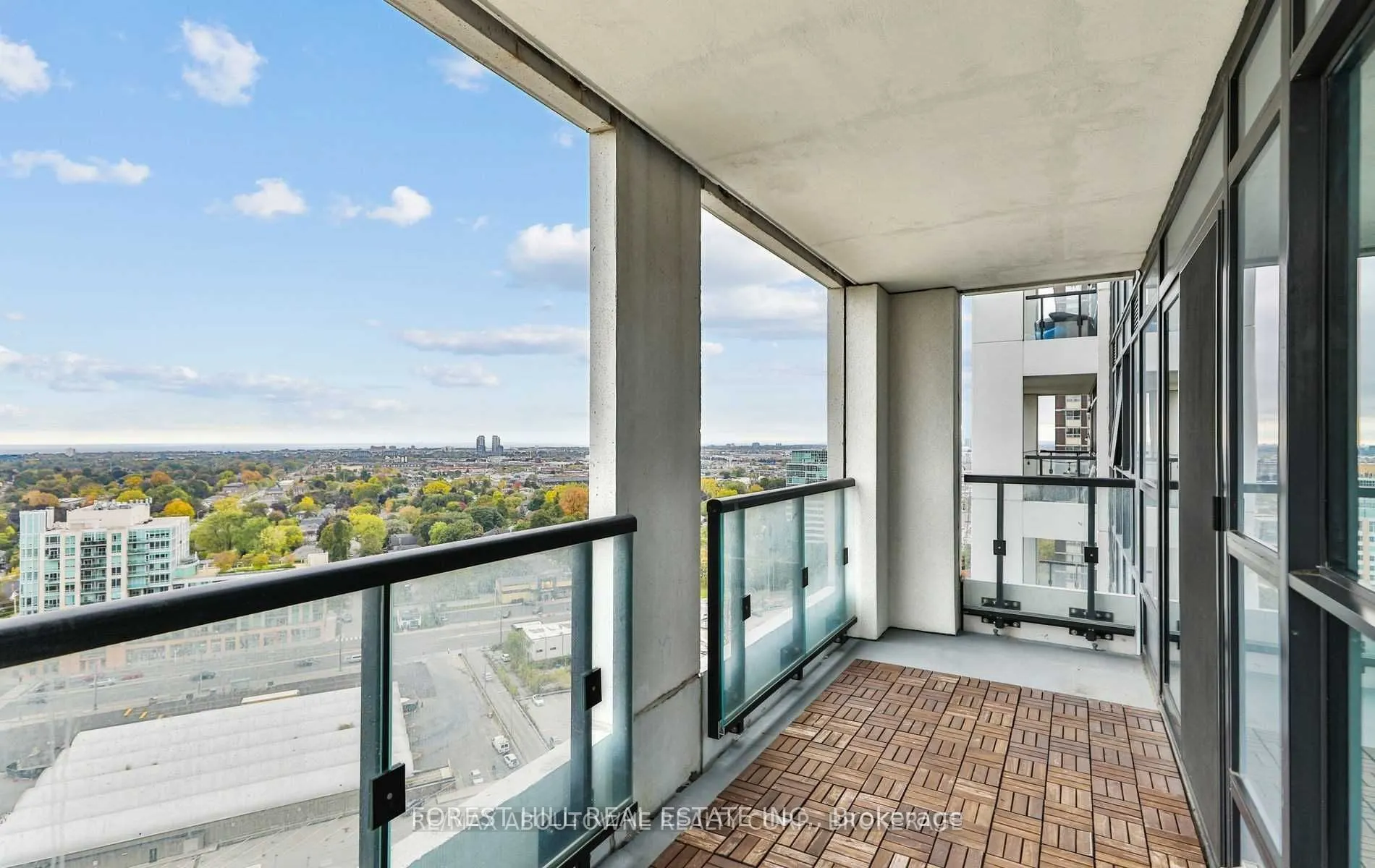 7 Mabelle Avenue #2008