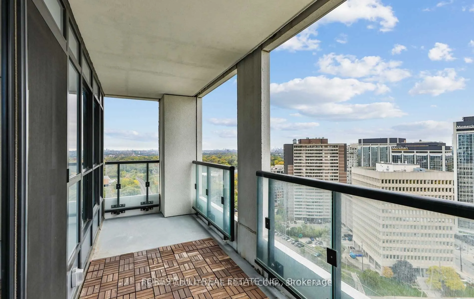 7 Mabelle Avenue #2008