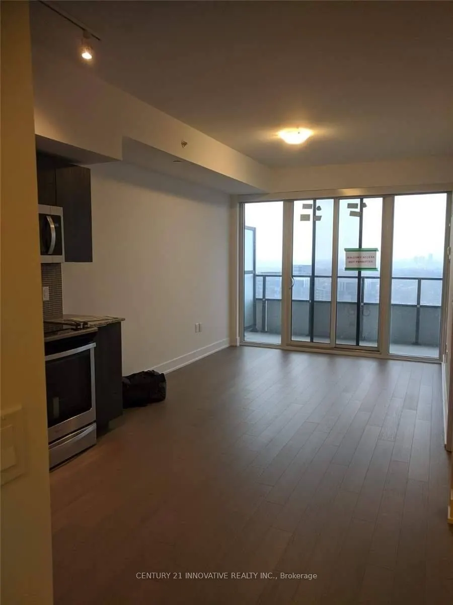 30 Shore Breeze Drive #3712