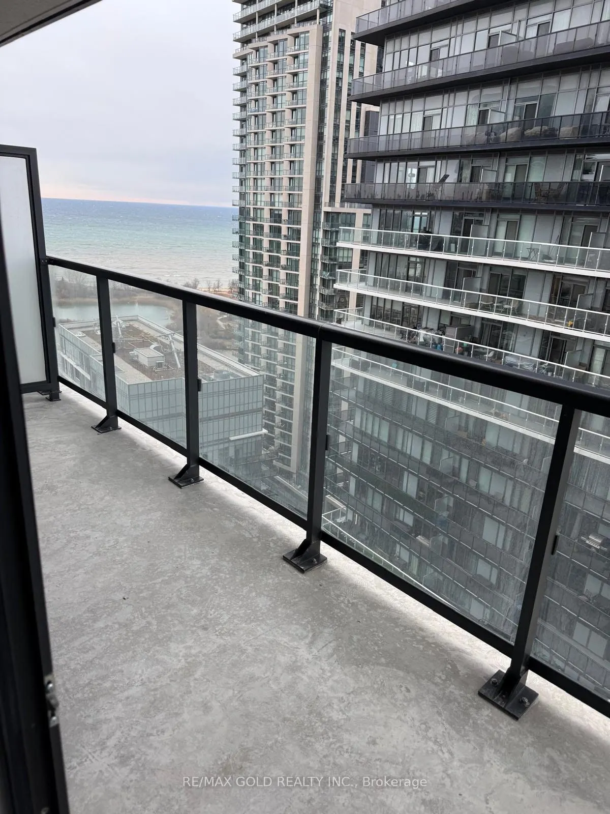 38 Annie Craig Drive #2707