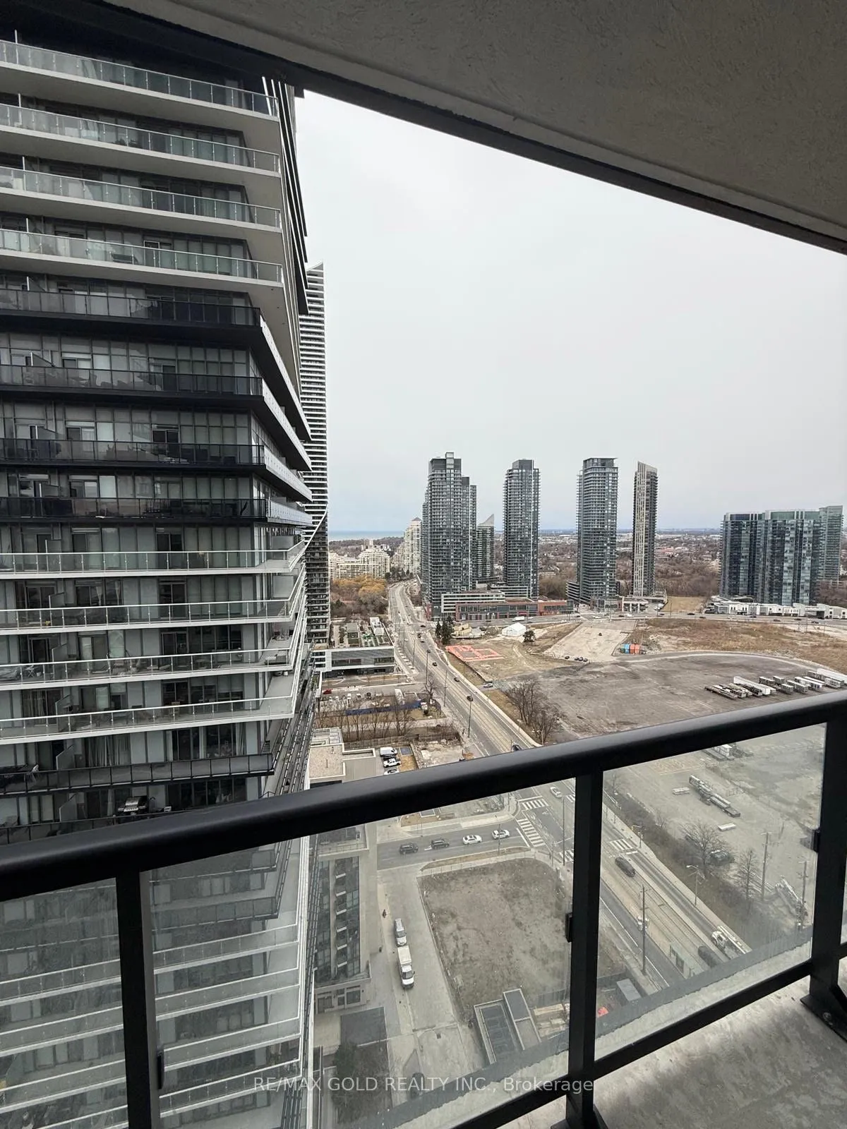 38 Annie Craig Drive #2707