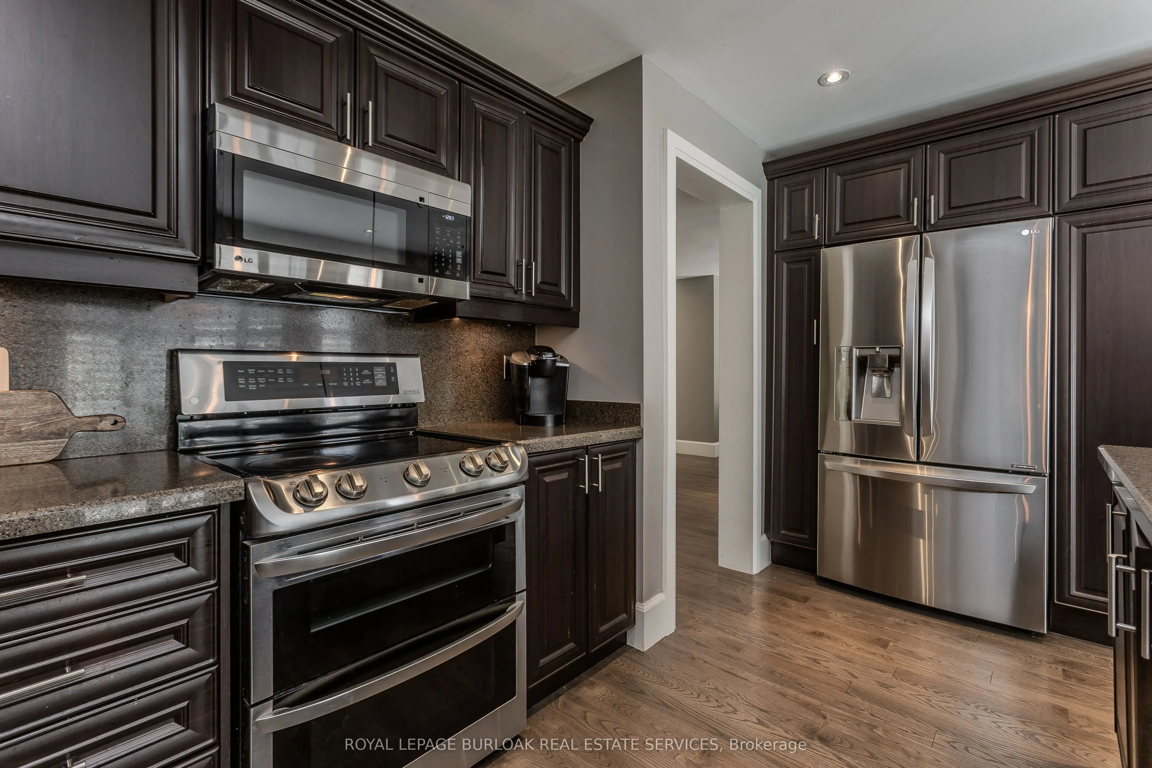 2248 Elmside Crescent