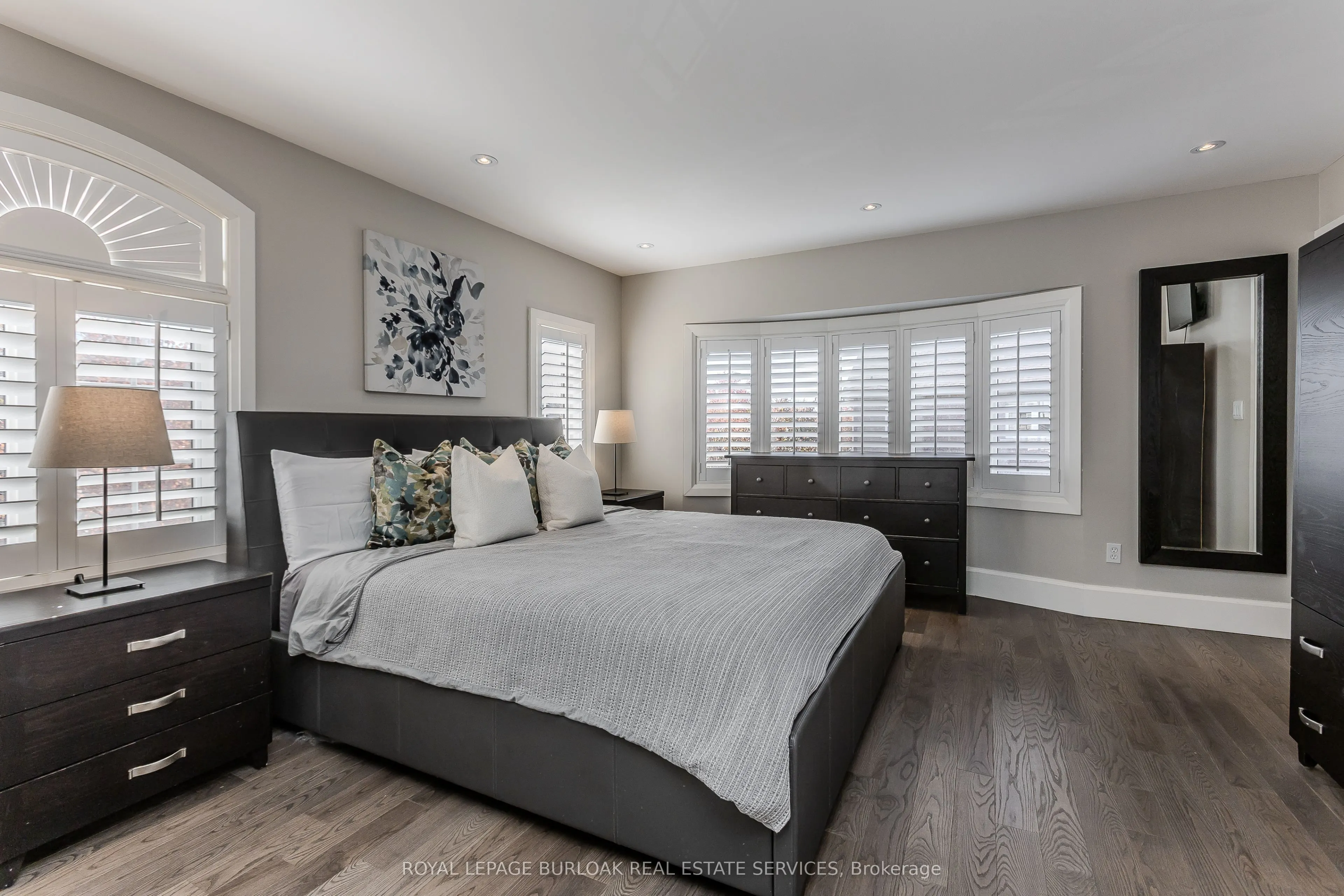 2248 Elmside Crescent