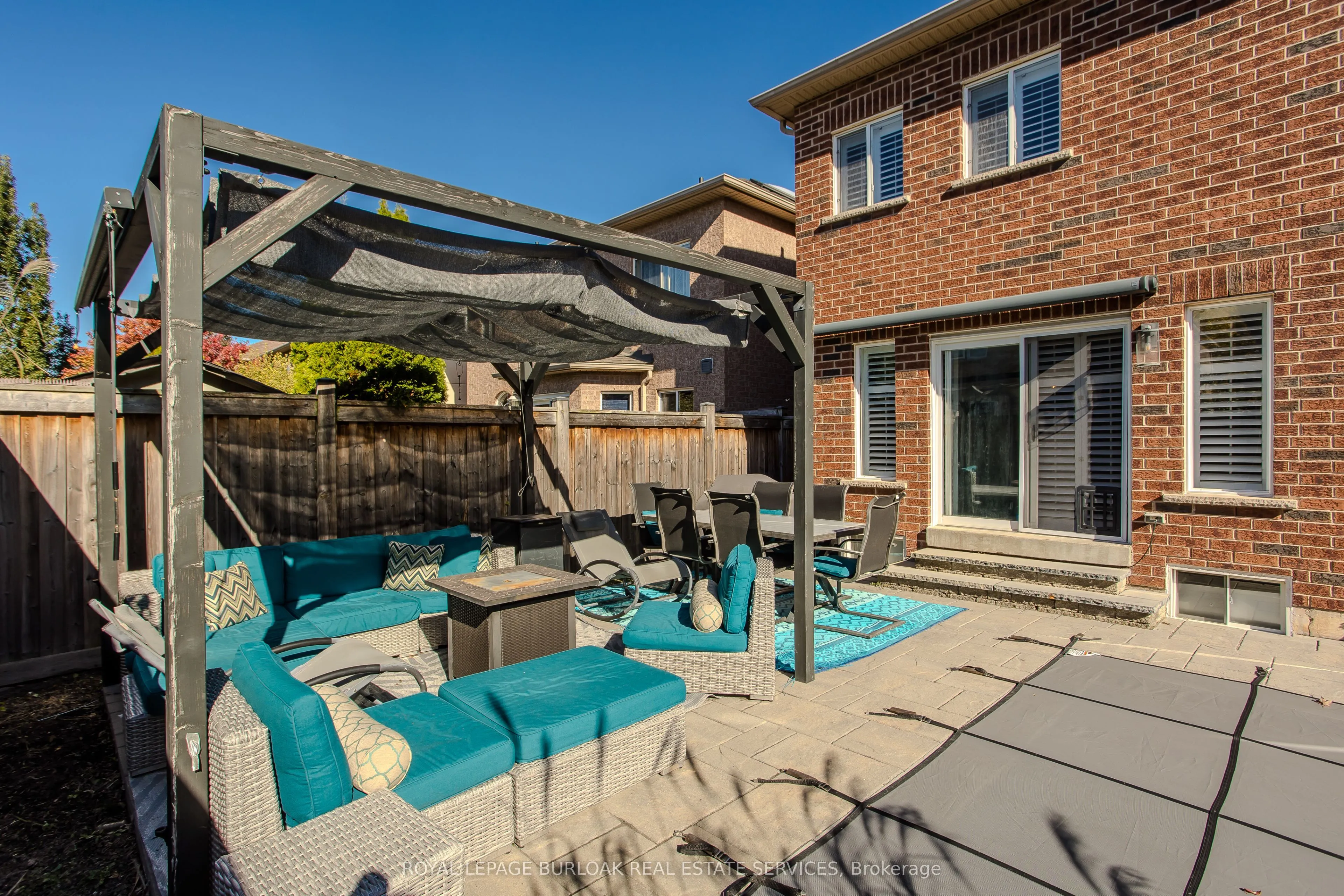 2248 Elmside Crescent