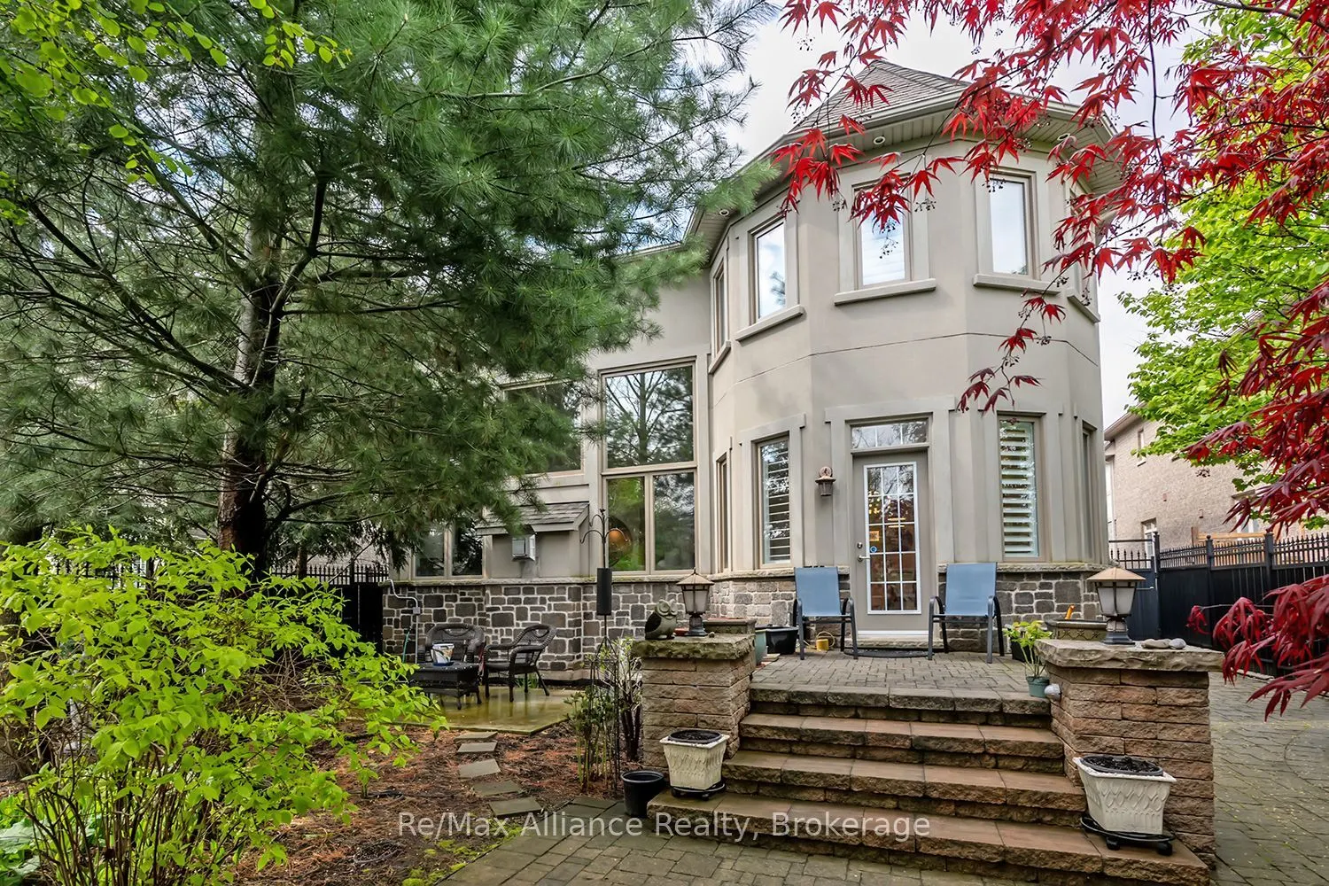 203 Burloak Drive