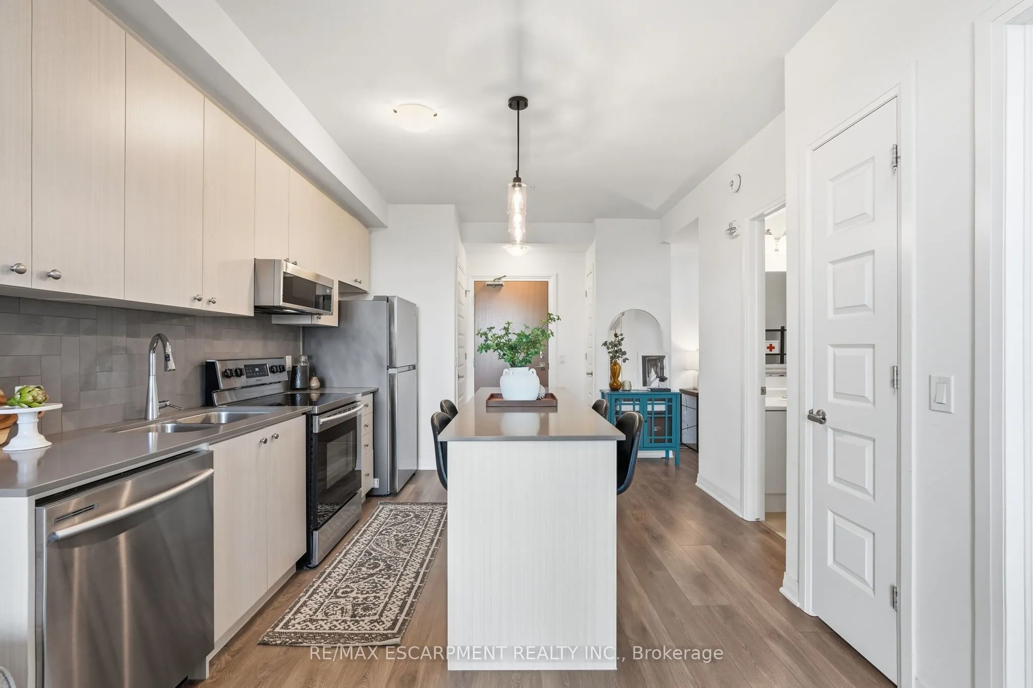 1105 Leger Way #424