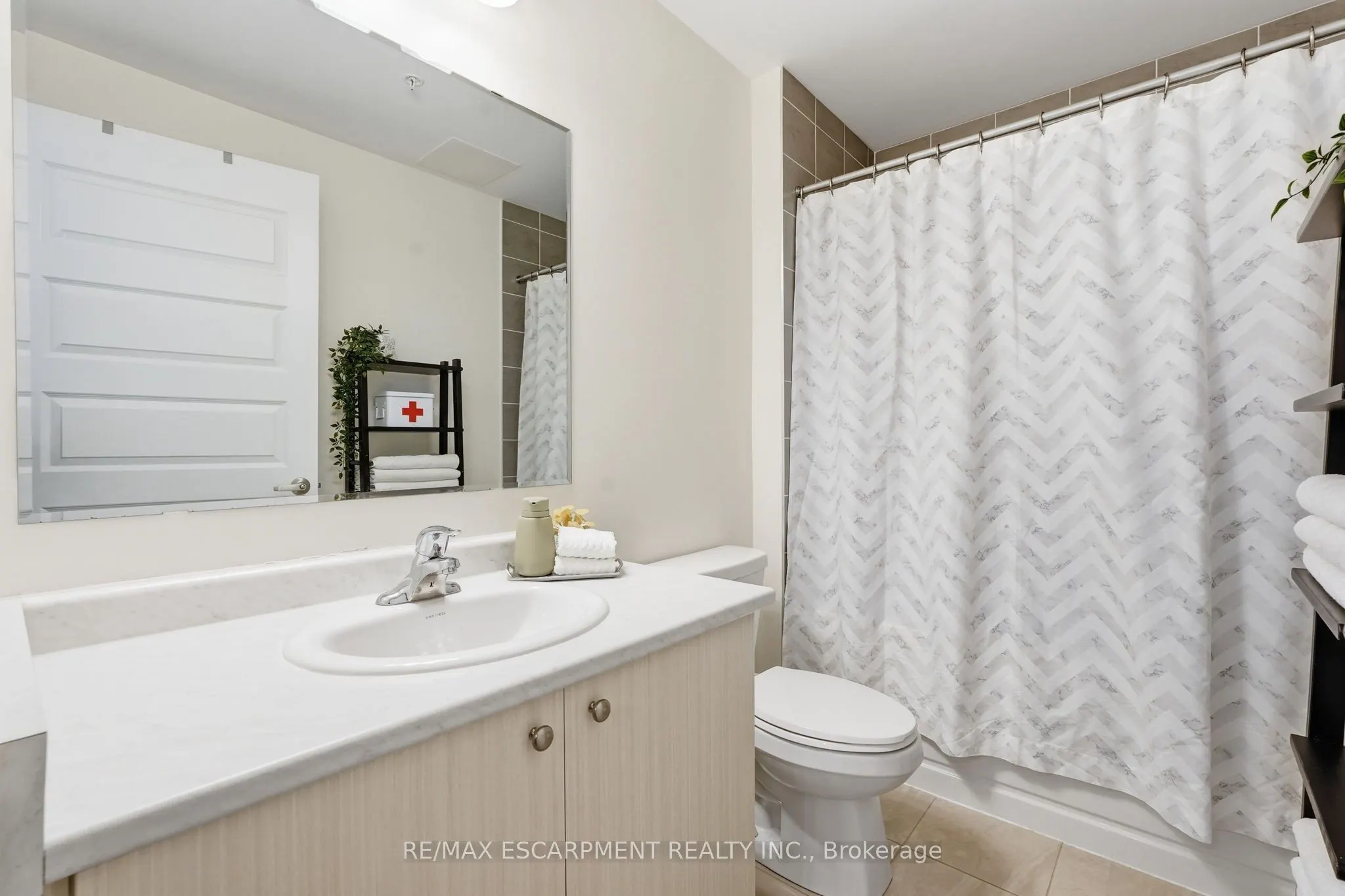 1105 Leger Way #424