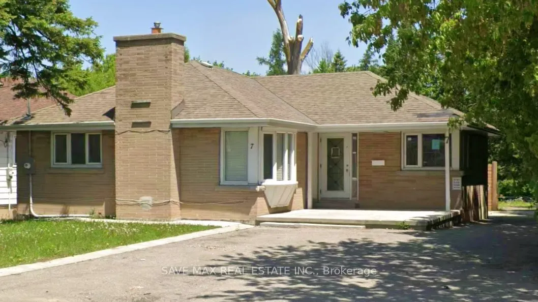 7 Mclaughlin Road N