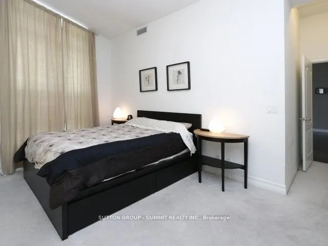 33 Elm Drive #2807