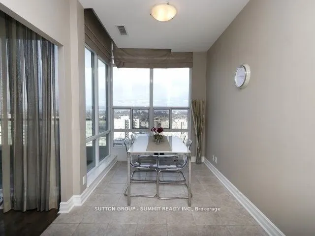 33 Elm Drive #2807