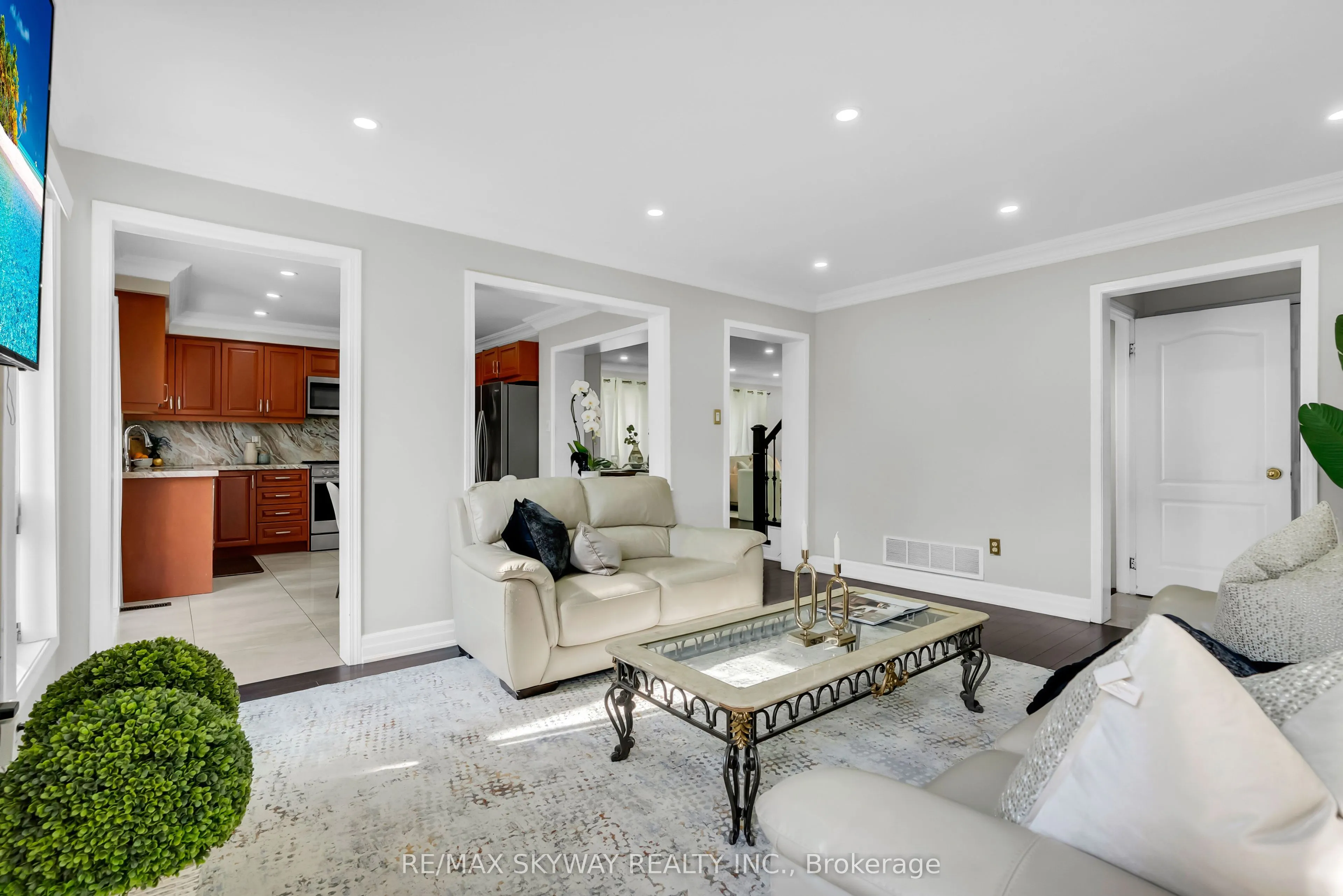 6214 Miriam Way