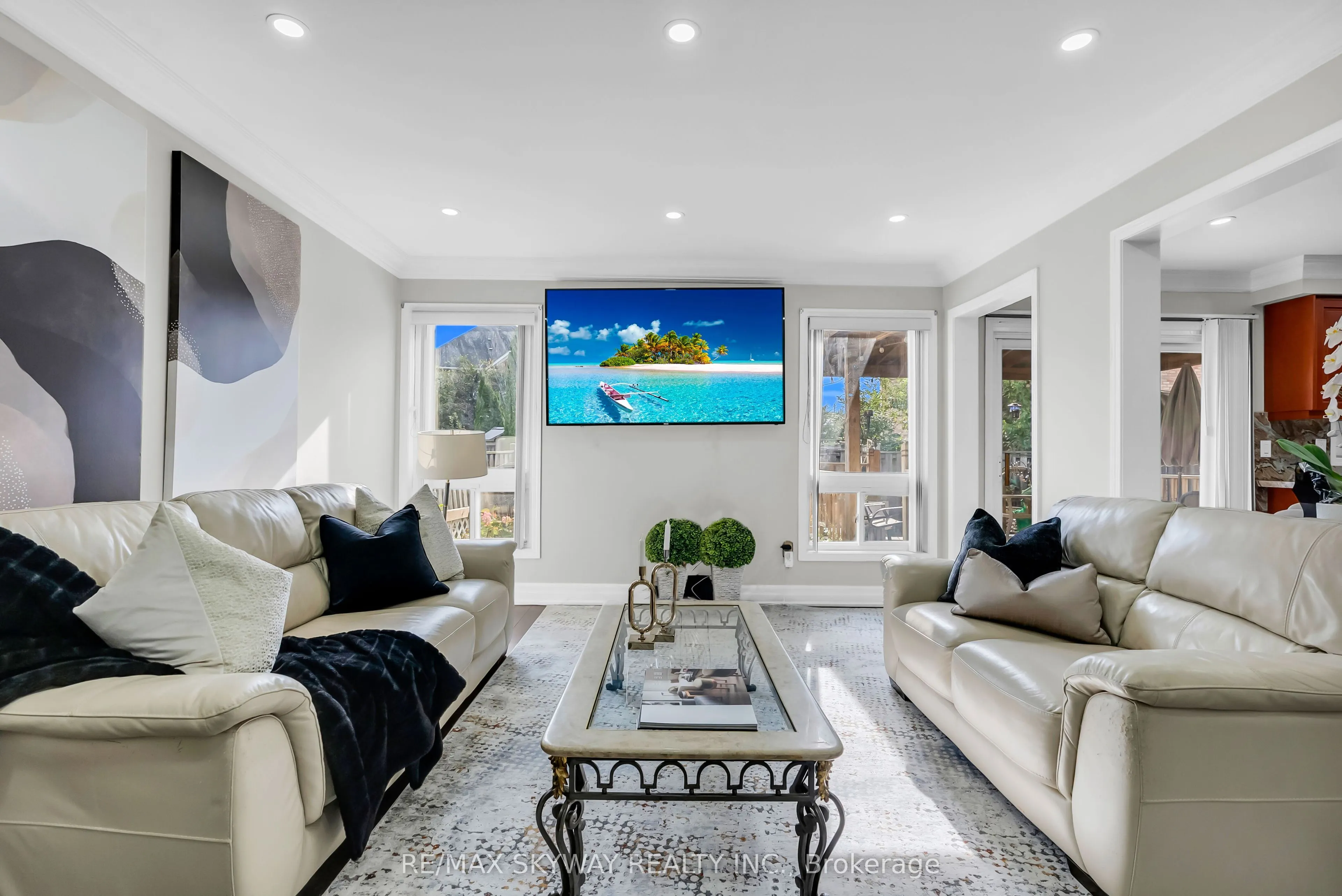 6214 Miriam Way