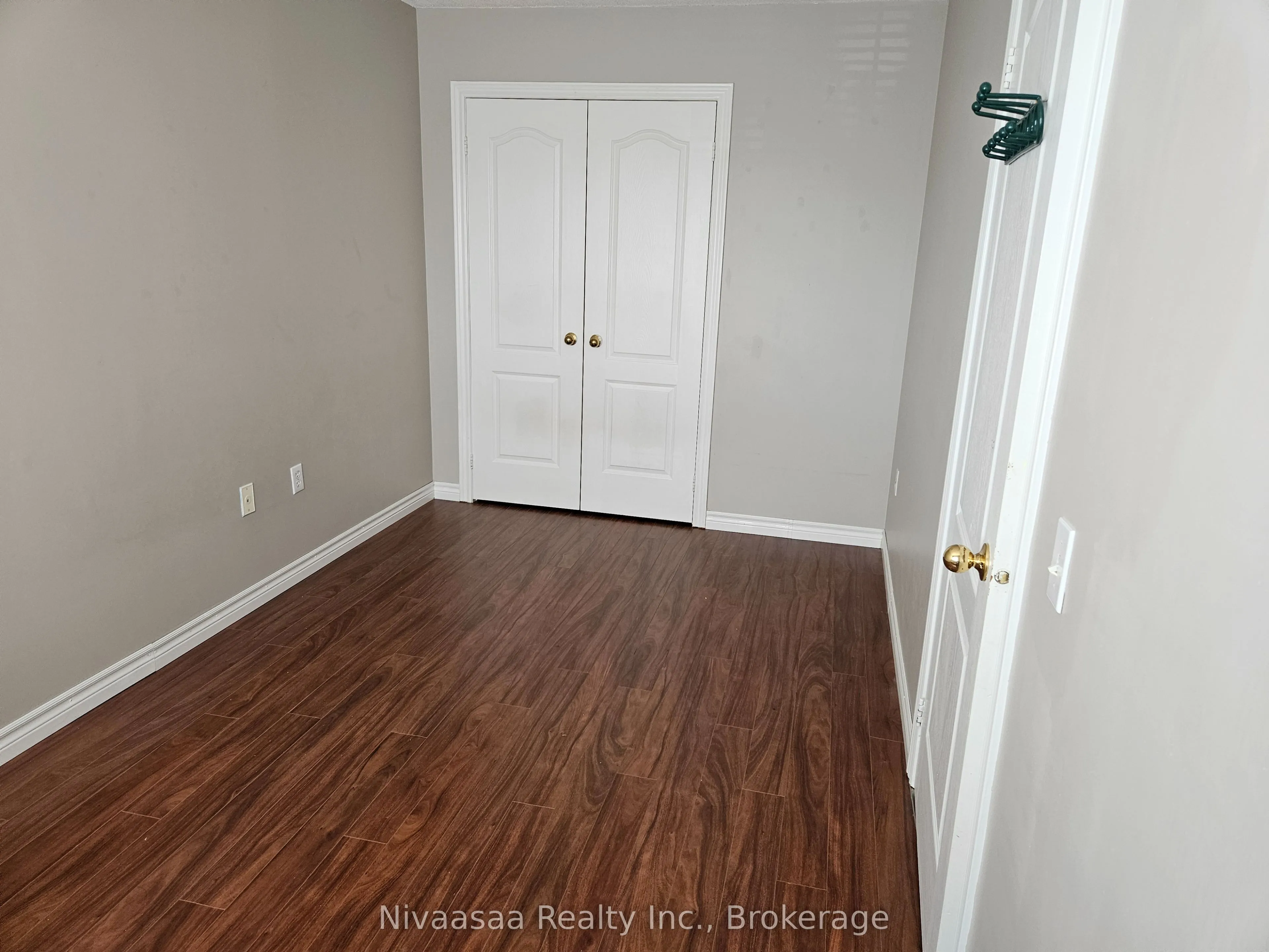 926 Ledbury Crescent