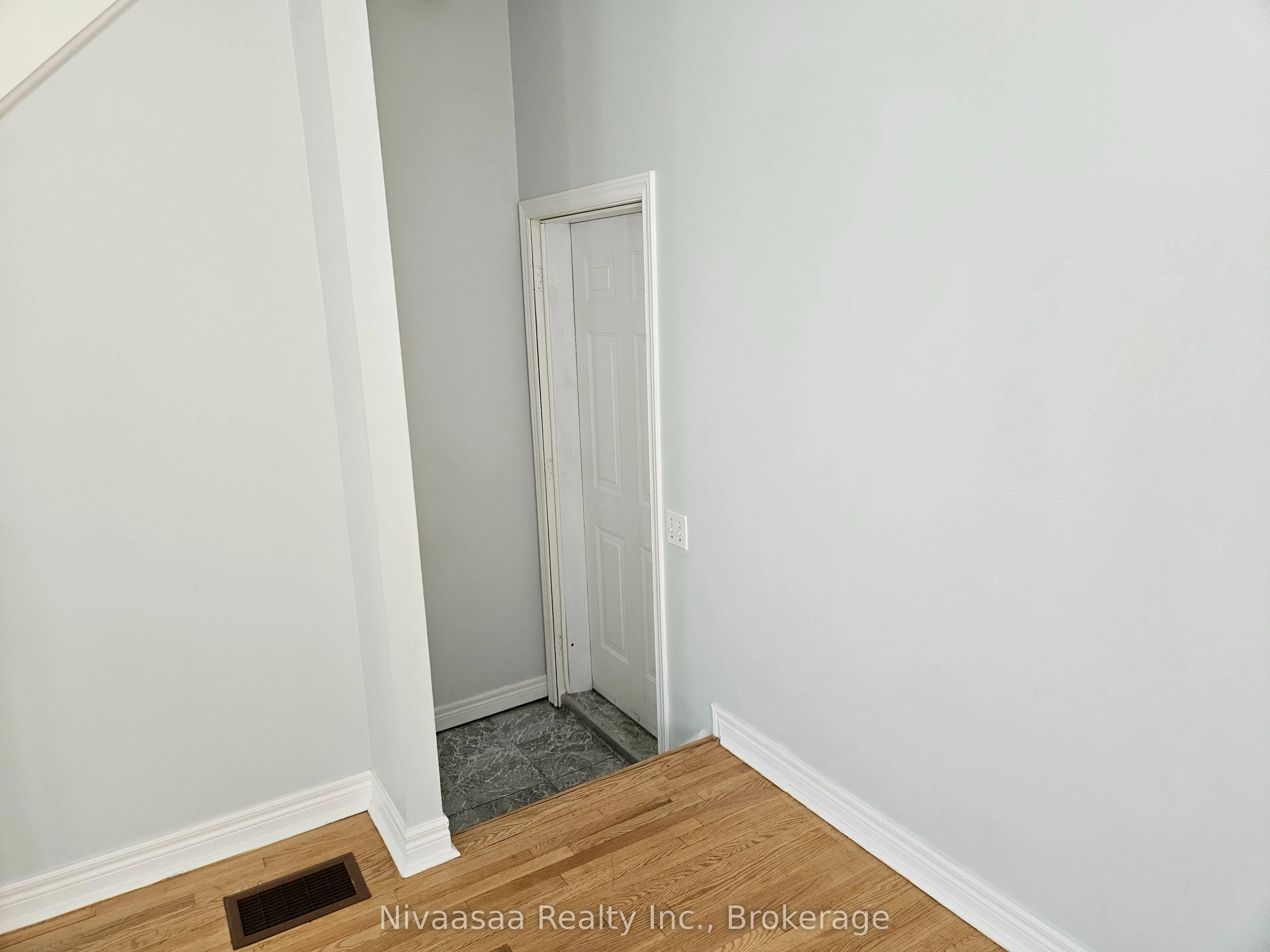926 Ledbury Crescent