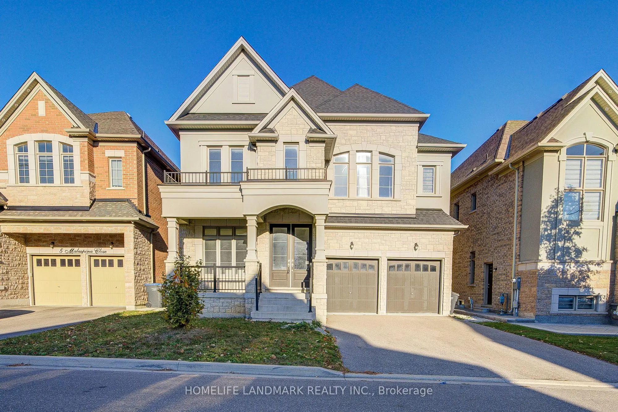 7 Malaspina Close