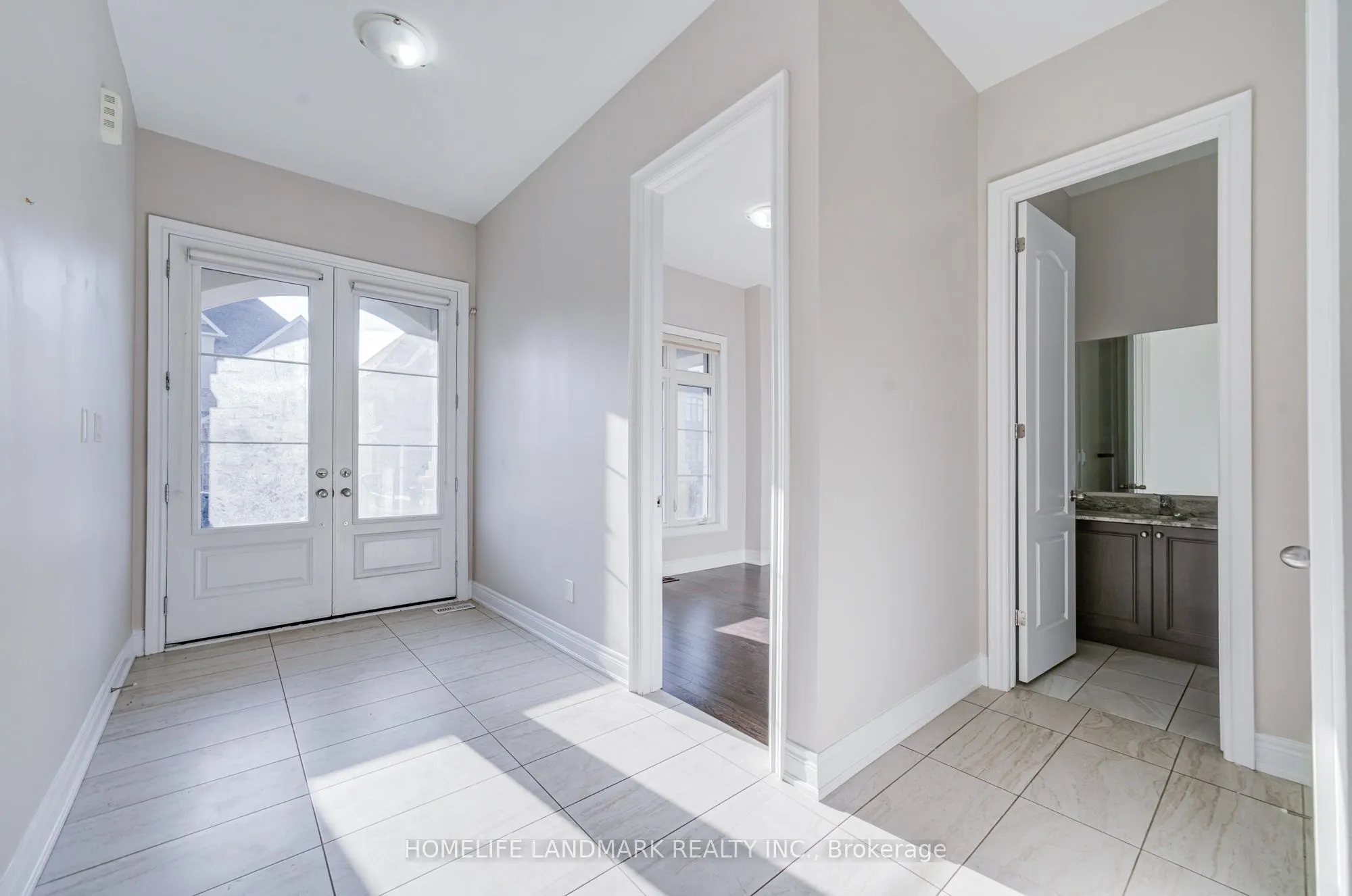 7 Malaspina Close