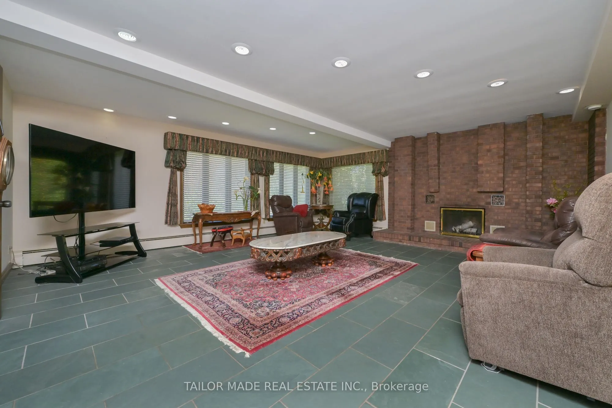 40 Walton Drive