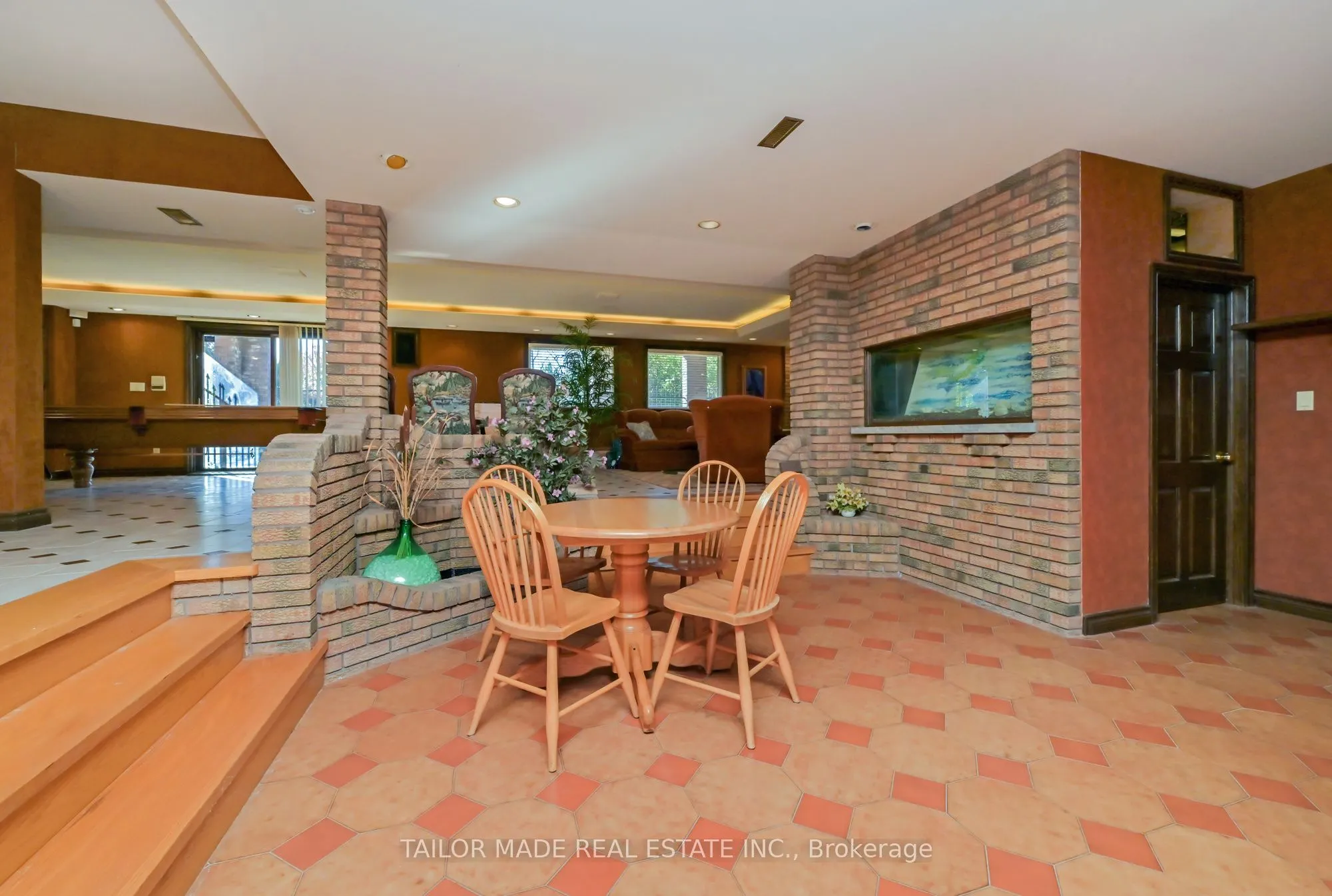 40 Walton Drive