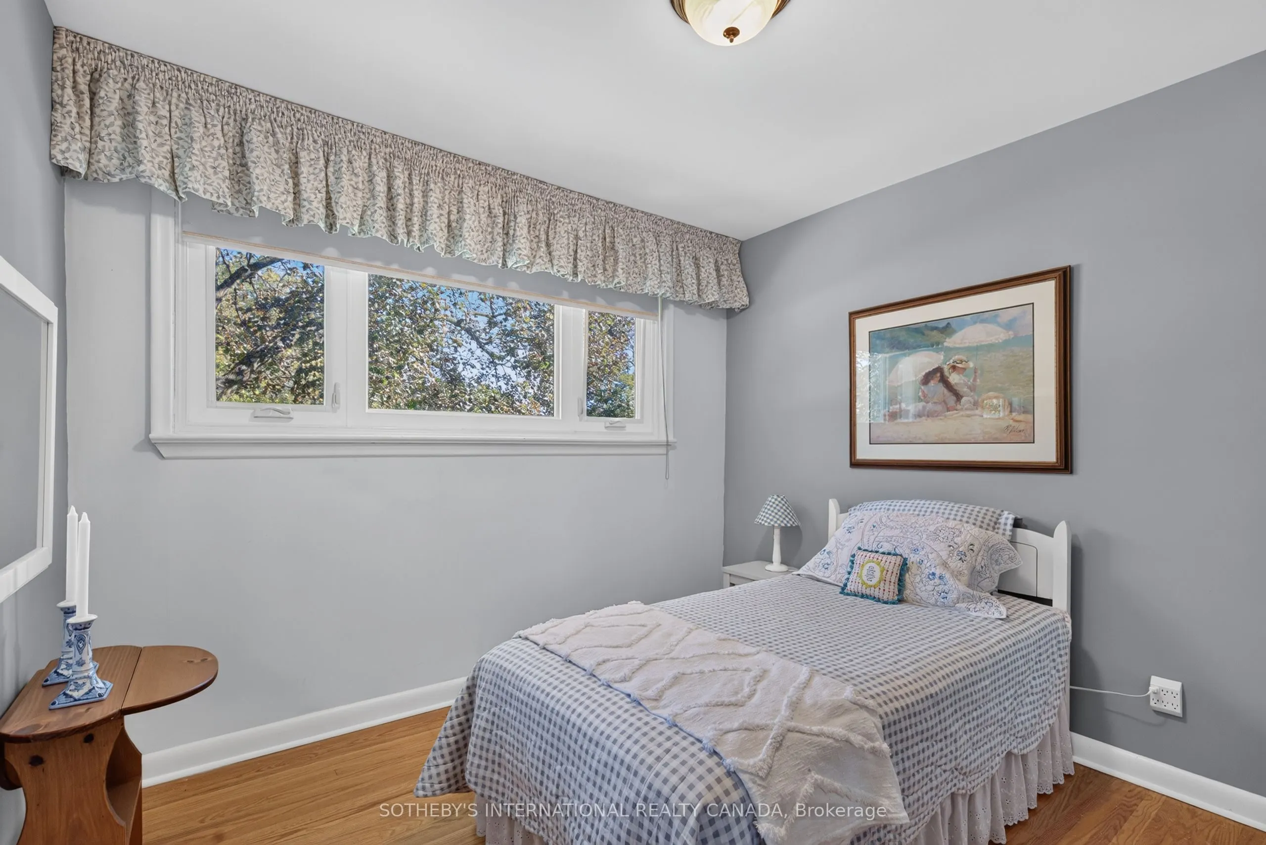 871 Mississauga Valley Boulevard